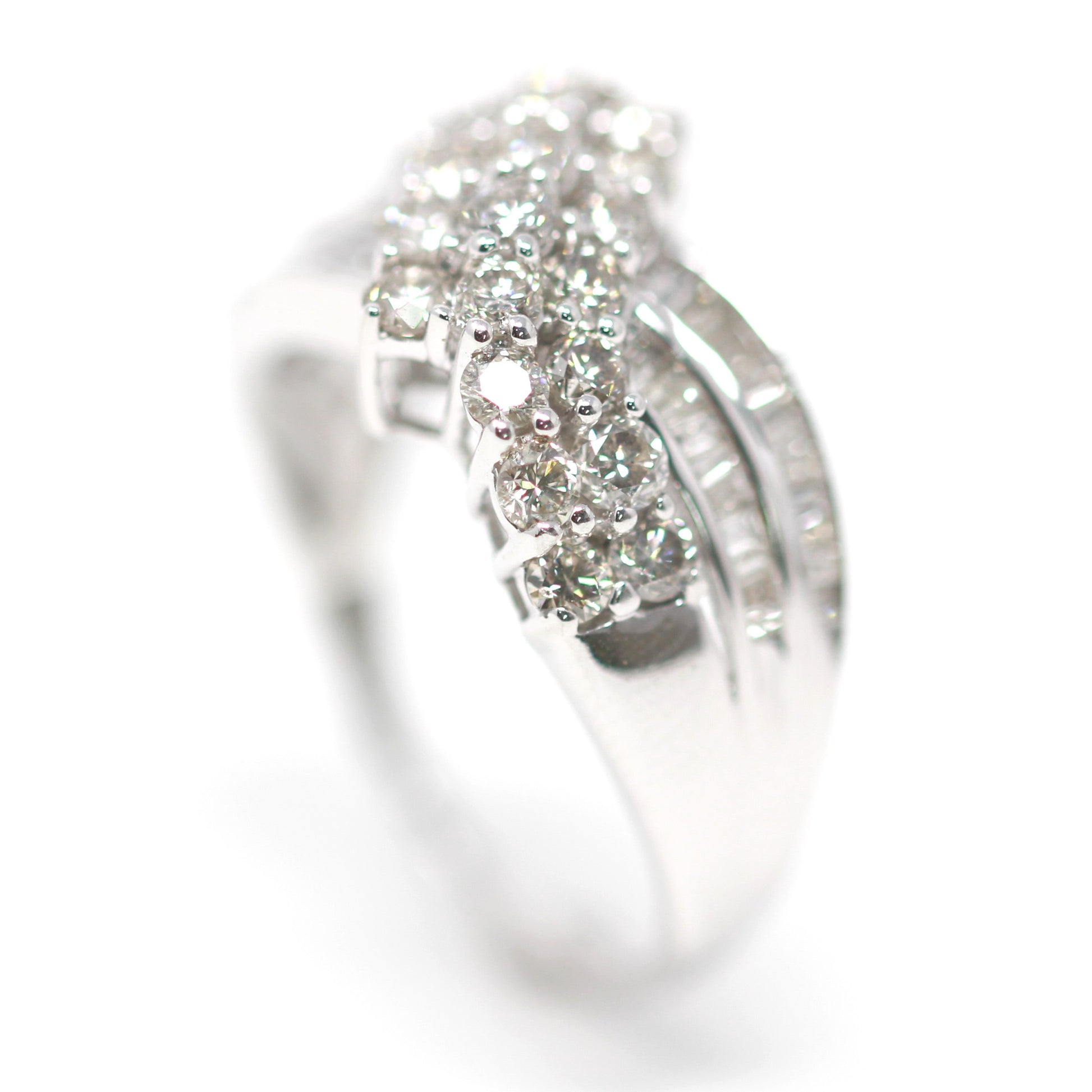 10K 2 CTW Crossover Ring