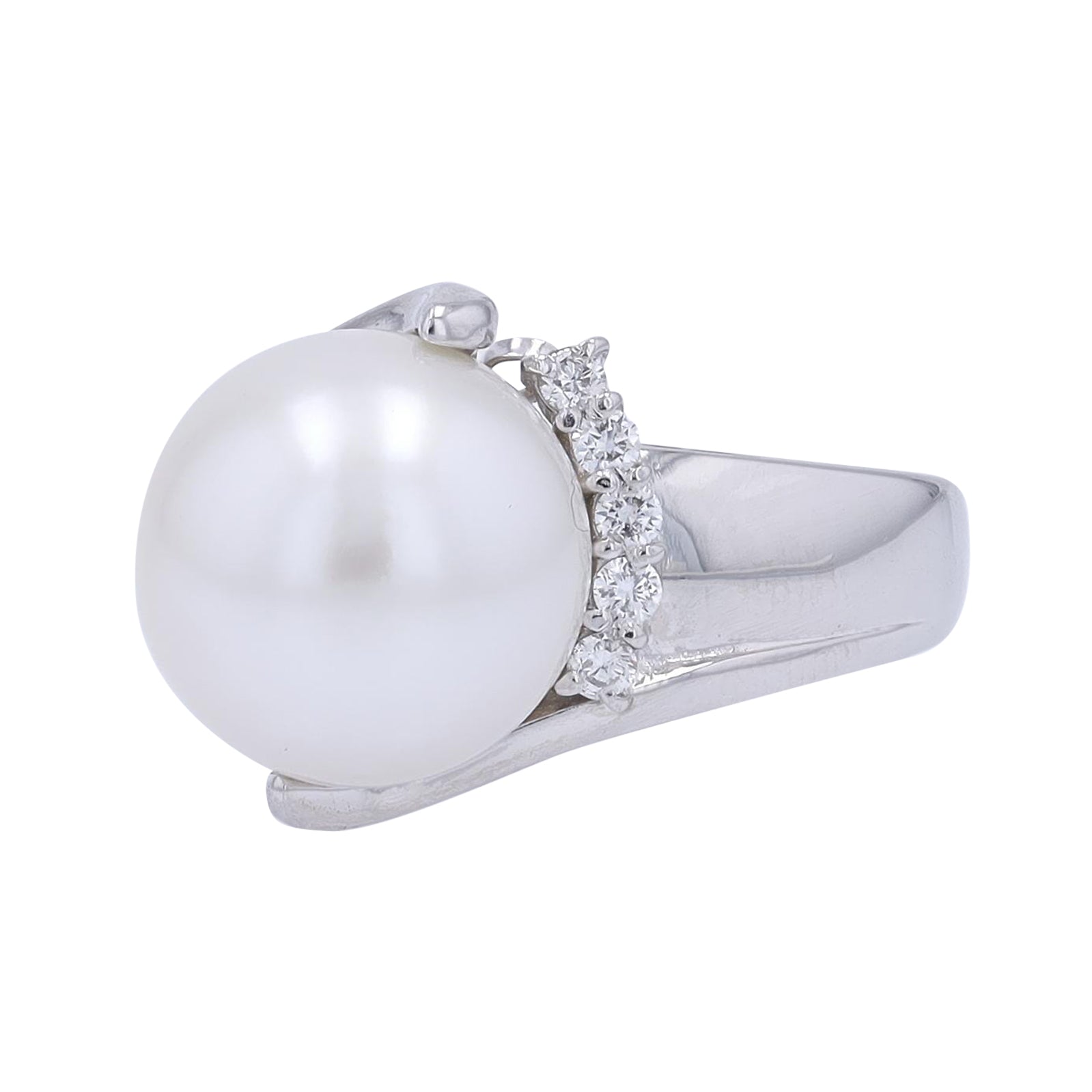 PT900 12.4MM Pearl Ring<p><strong>$599</p></strong>