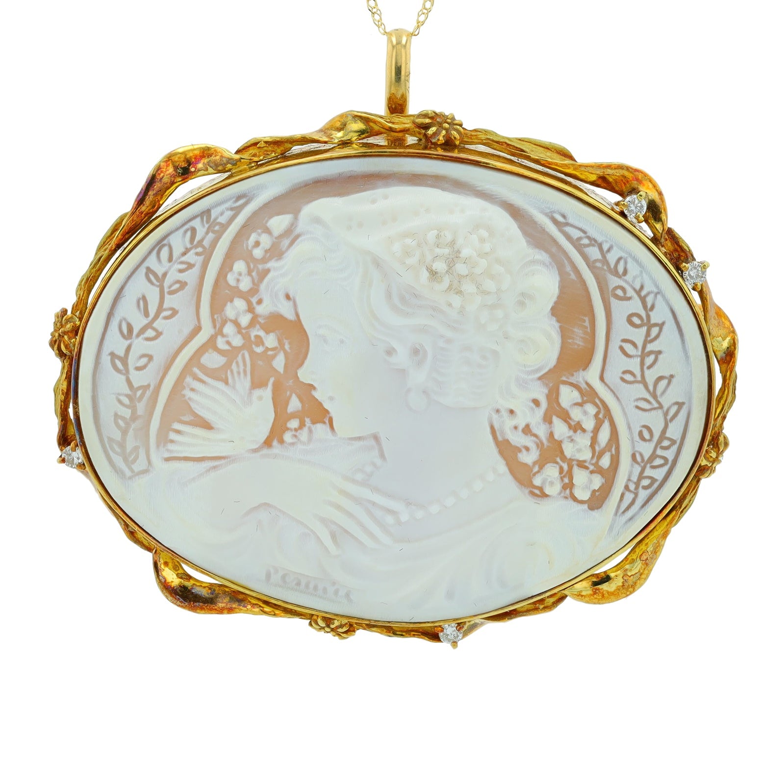 18K YG Cameo Pendant