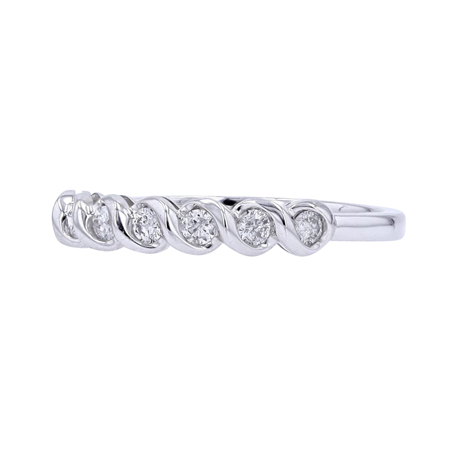 10K Diamond Twisted Diamond Band<p><strong>More Colors Available</p></strong>