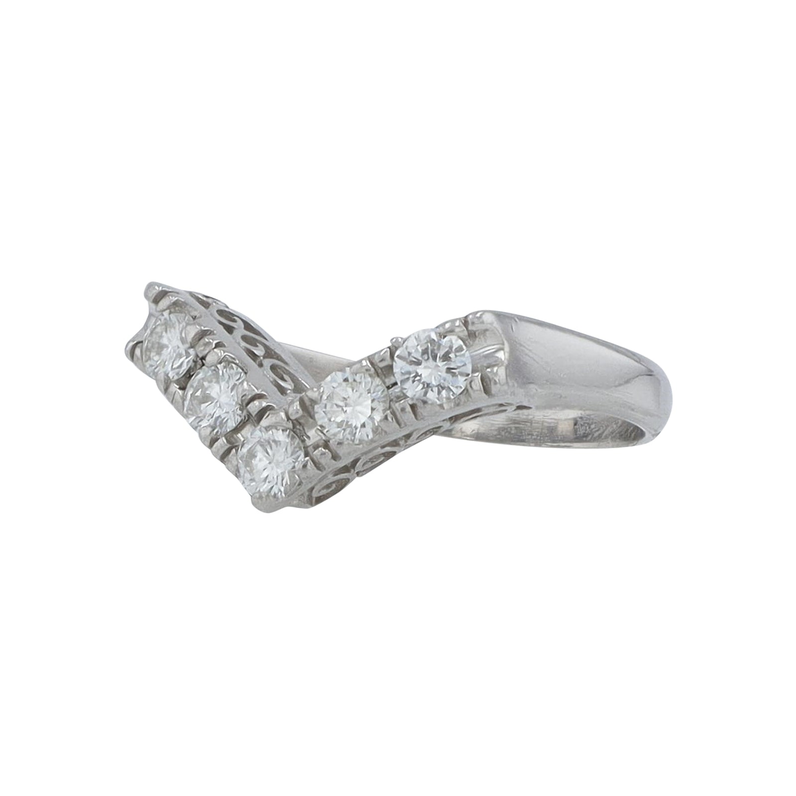 PT850 0.40 CT Diamond Chevron Band