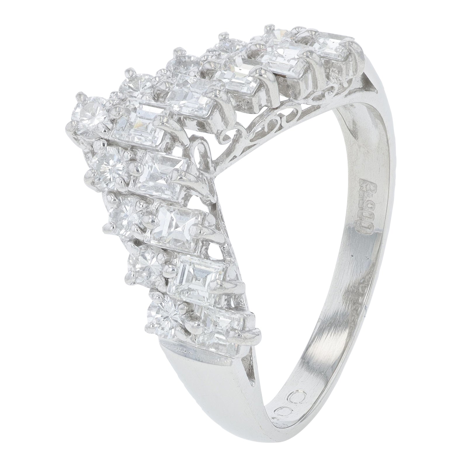 PT900 1 CT Diamond Chevron Band