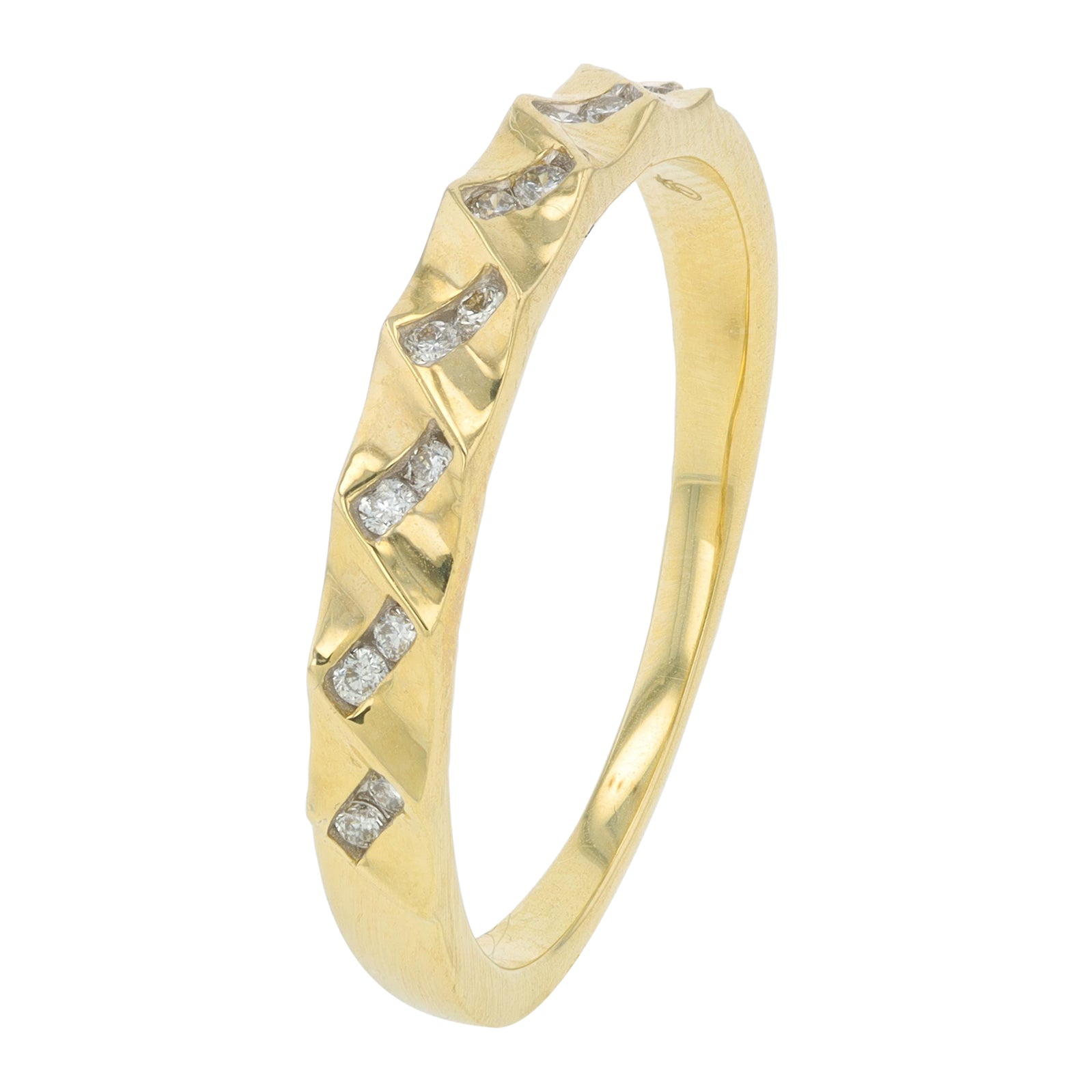 10K YG .10 CT Diamond Band