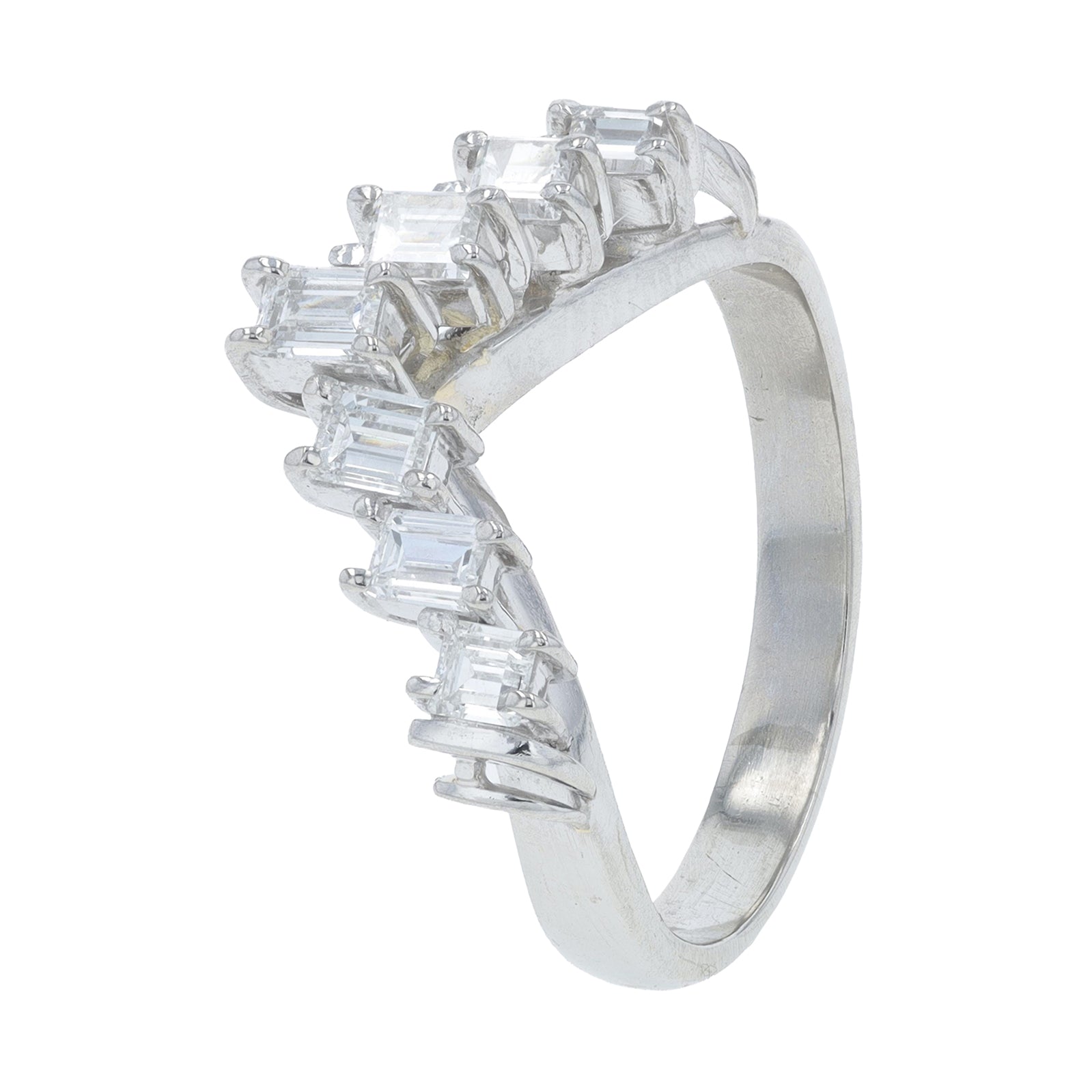 PT900 .59 CT Diamond Chevron Band