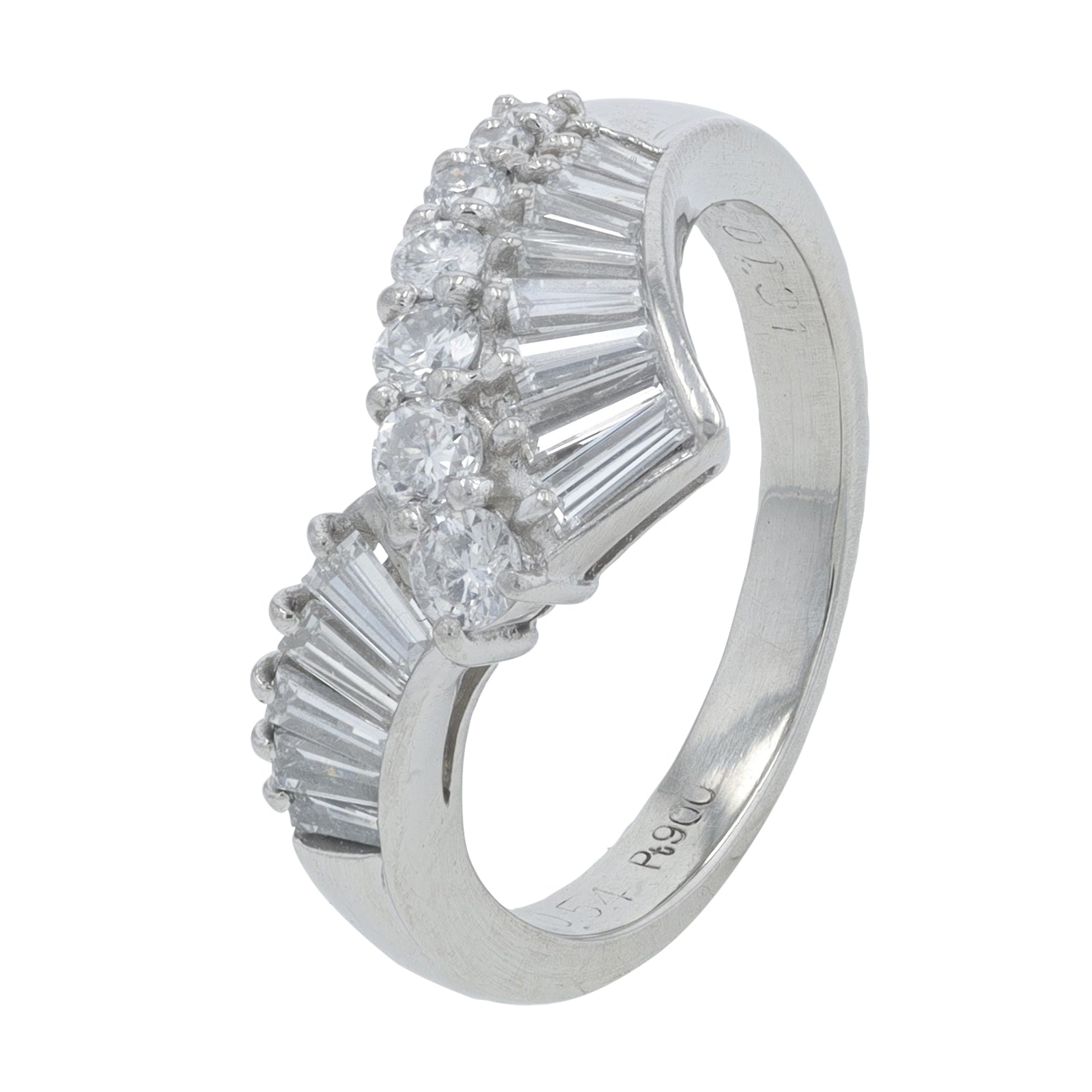 PT900 .85 CT Diamond Chevron Band