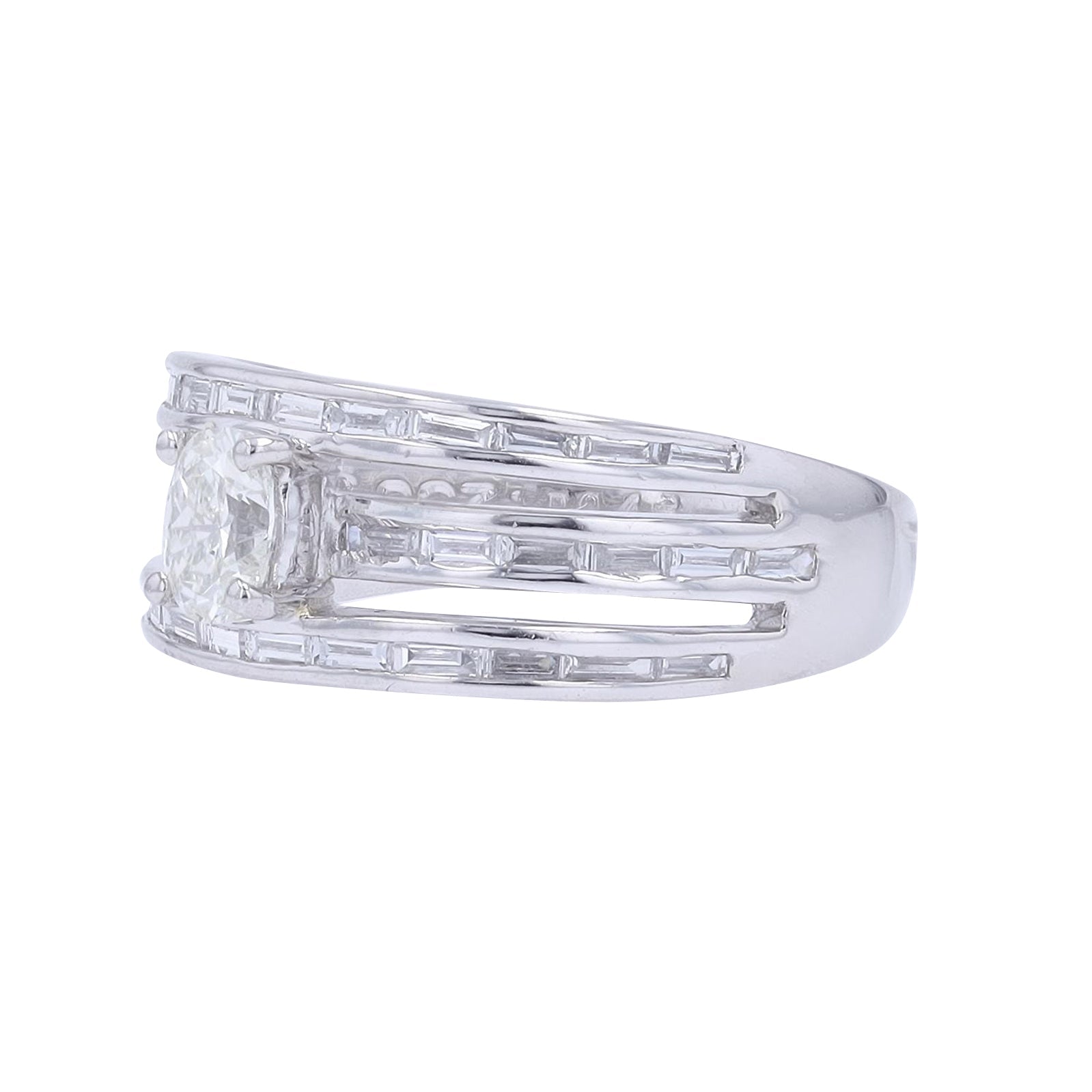 PT900 0.43 CTR Oval Diamond Ring