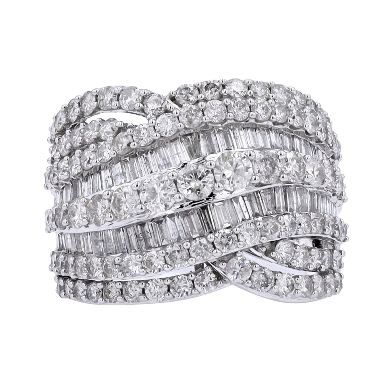 10K WG 3 CTW Diamond Cluster Crossover Ring