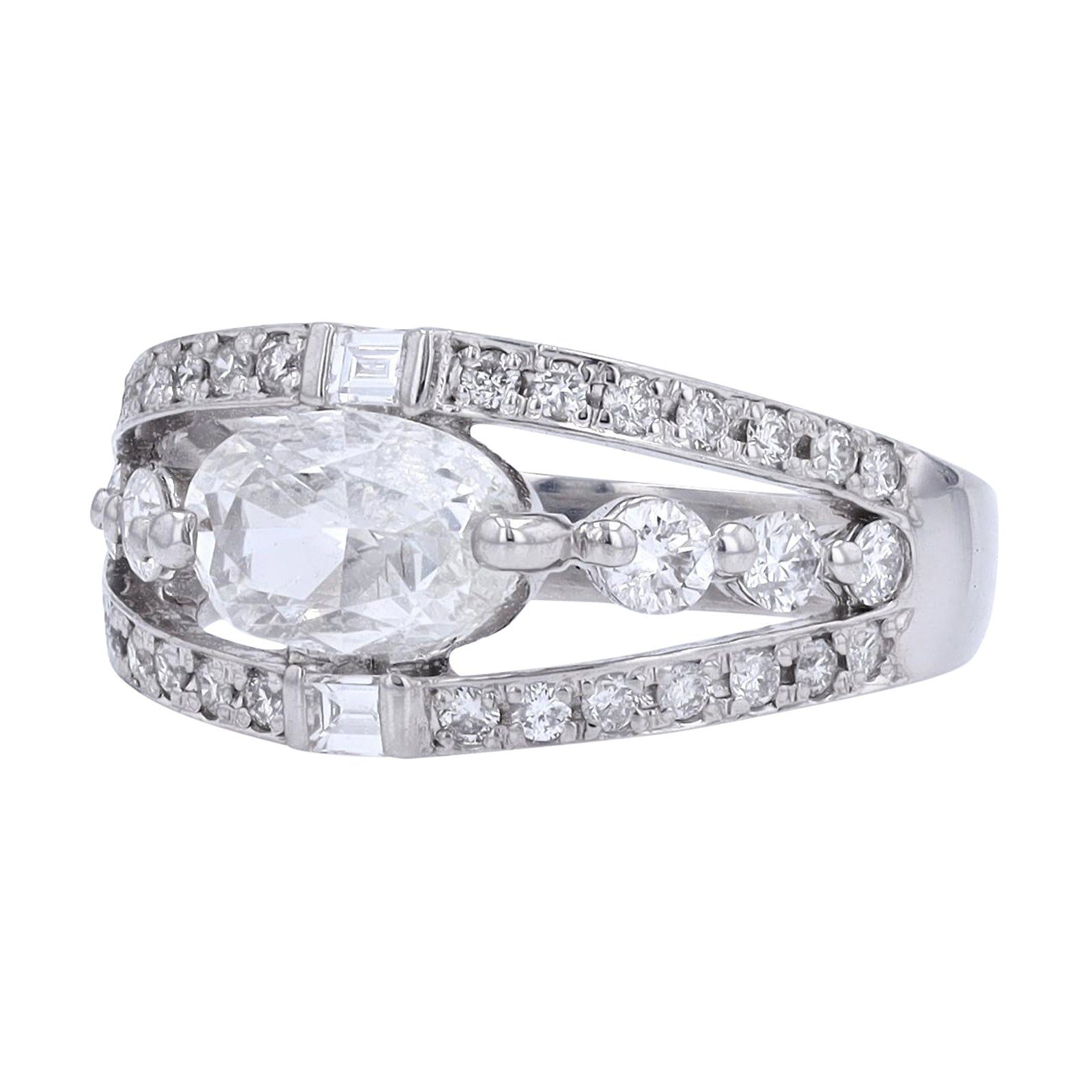 PT900 1 CT Oval Center Ring