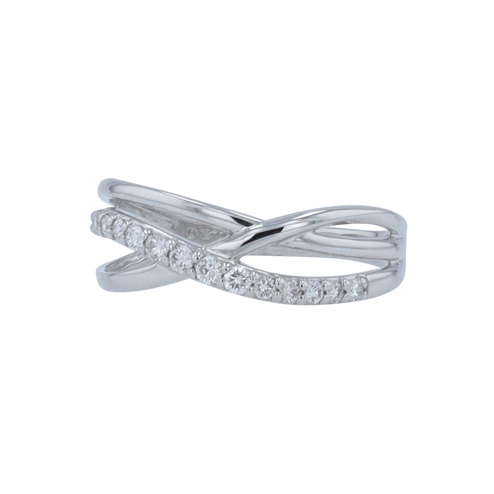 PT950 .20 CTW Diamond Crossover Ring