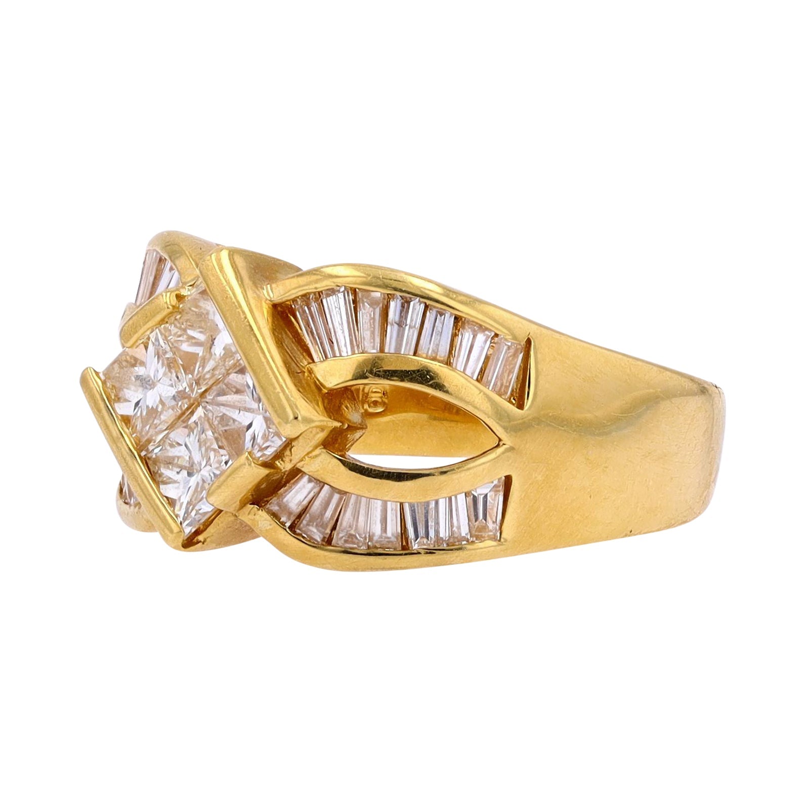 18K YG Quad Invisible Set Center Diamond Ring