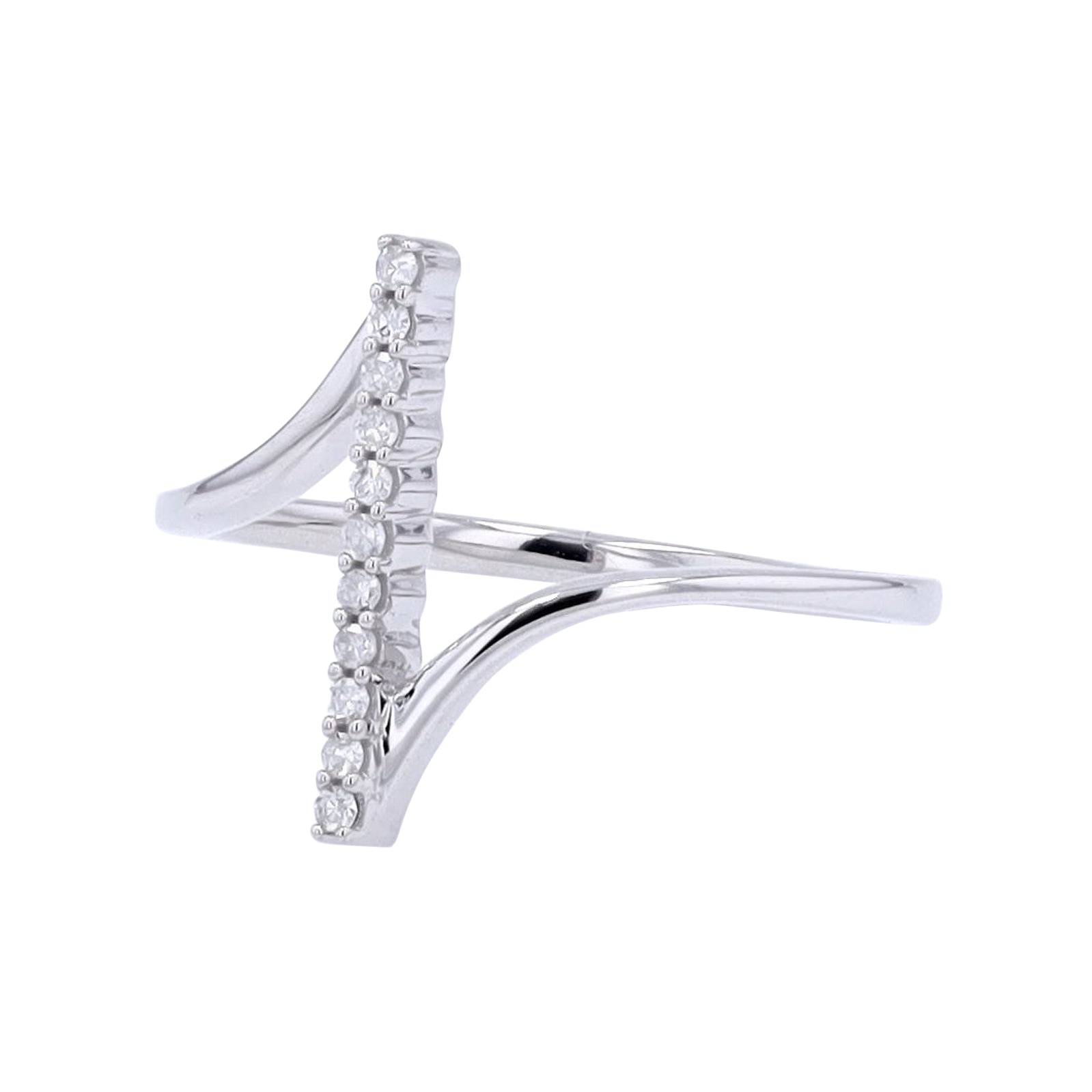 10K WG 1/10 CT Diamond Bar Ring