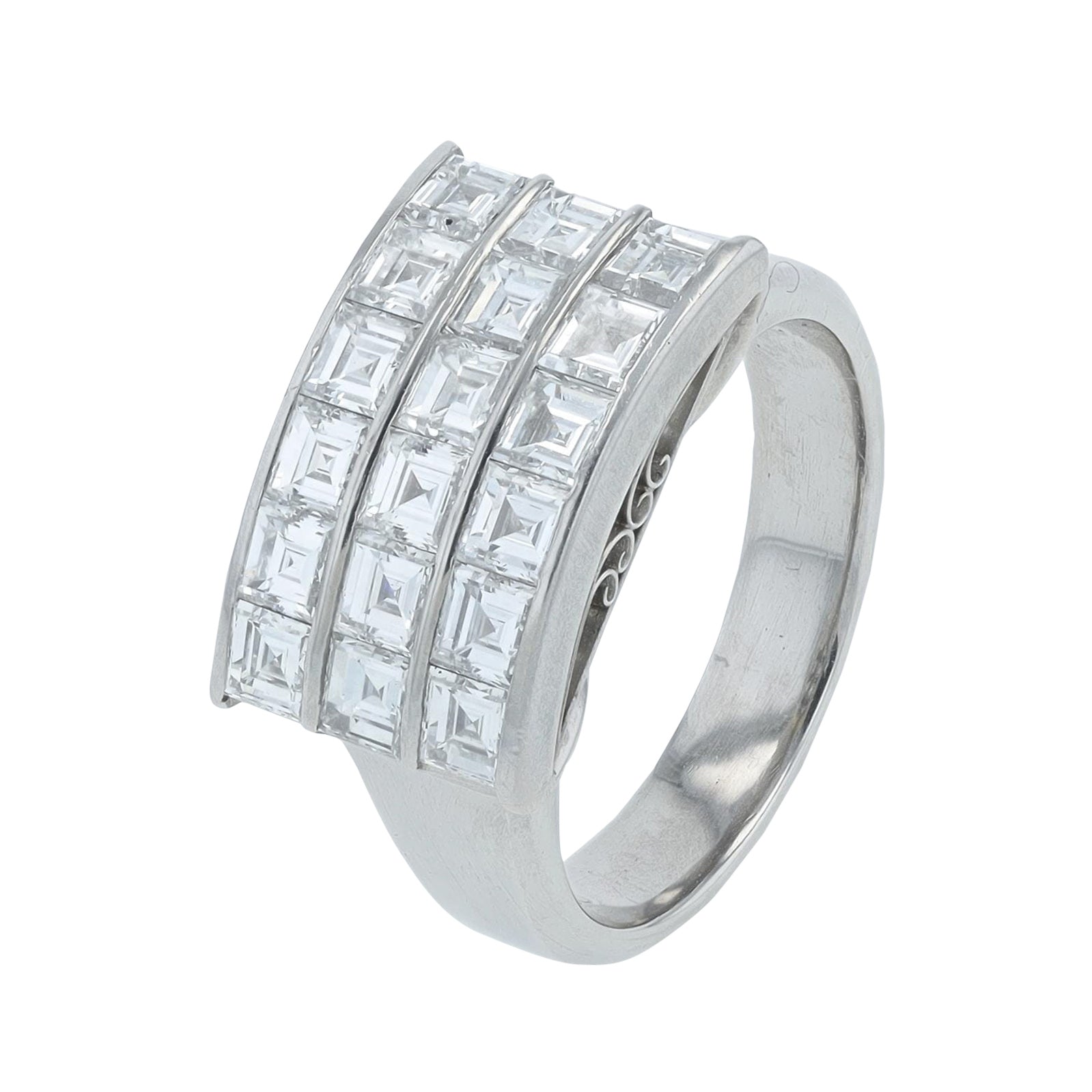 PT900 2.01 CTW Diamond Ring