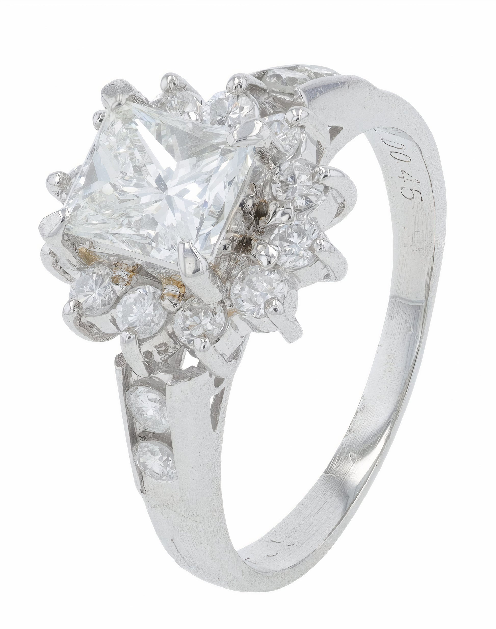 PT950 0.94 CT Center Engagement Ring