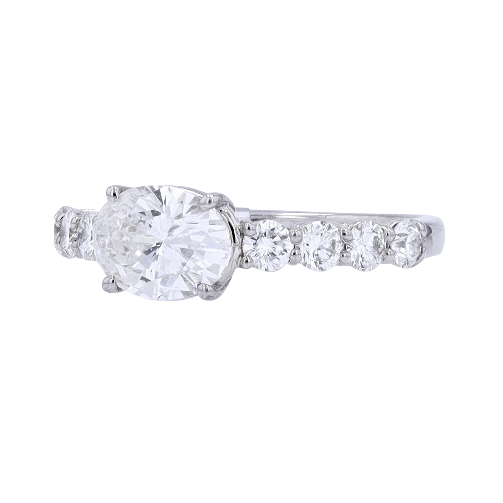 PT900 1.03 CT Oval Center Engagement Ring