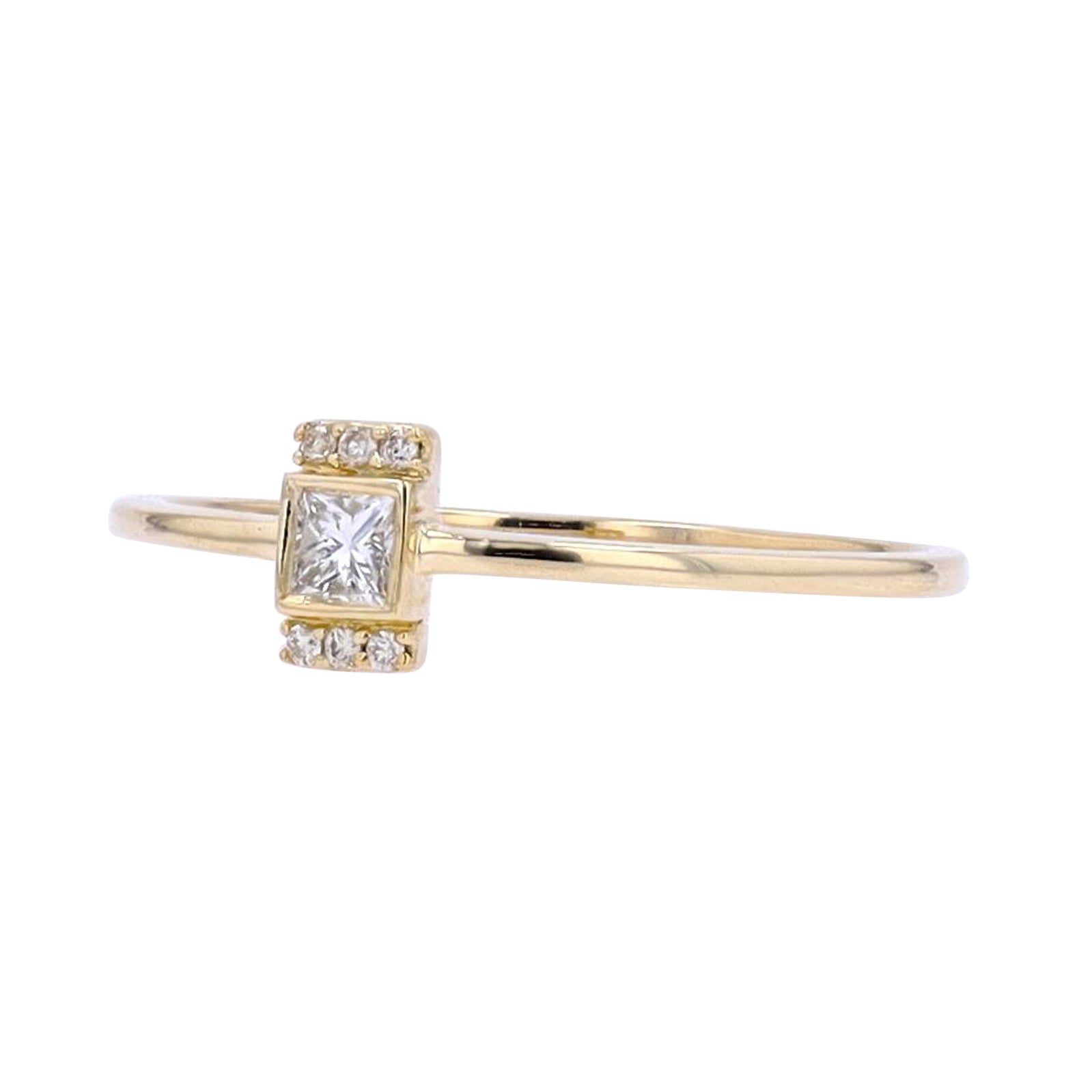 14K Princess Cut Center Engagement Ring <p><strong>More Colors Available</p></strong>