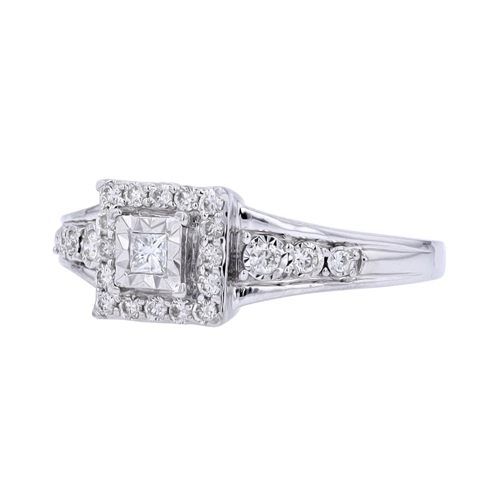 10K Miracle Set Center Engagement Ring<p><strong>More Colors Available</p></strong>
