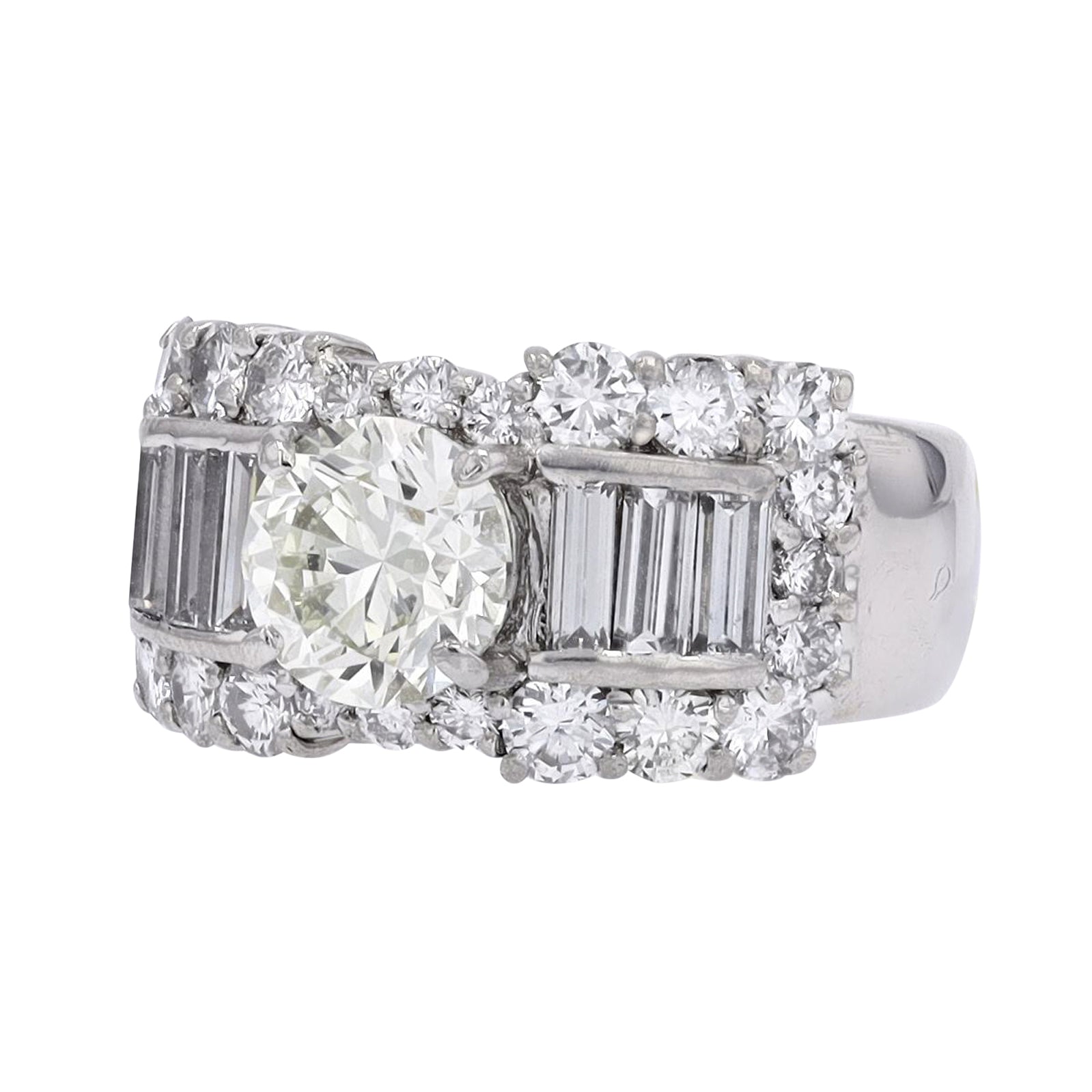 PT900 1.50 CTR Round Center Engagement<p><strong>GIA Available</p></strong>