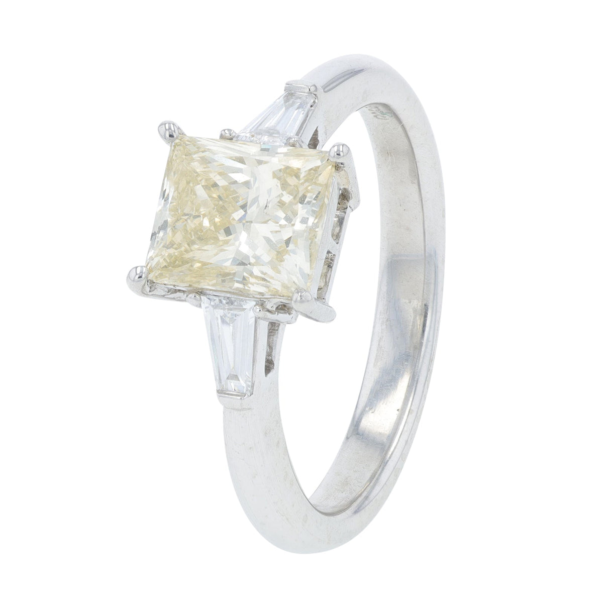 PT900 1.552 CT Natural Light Brownish Yellow Center Ring