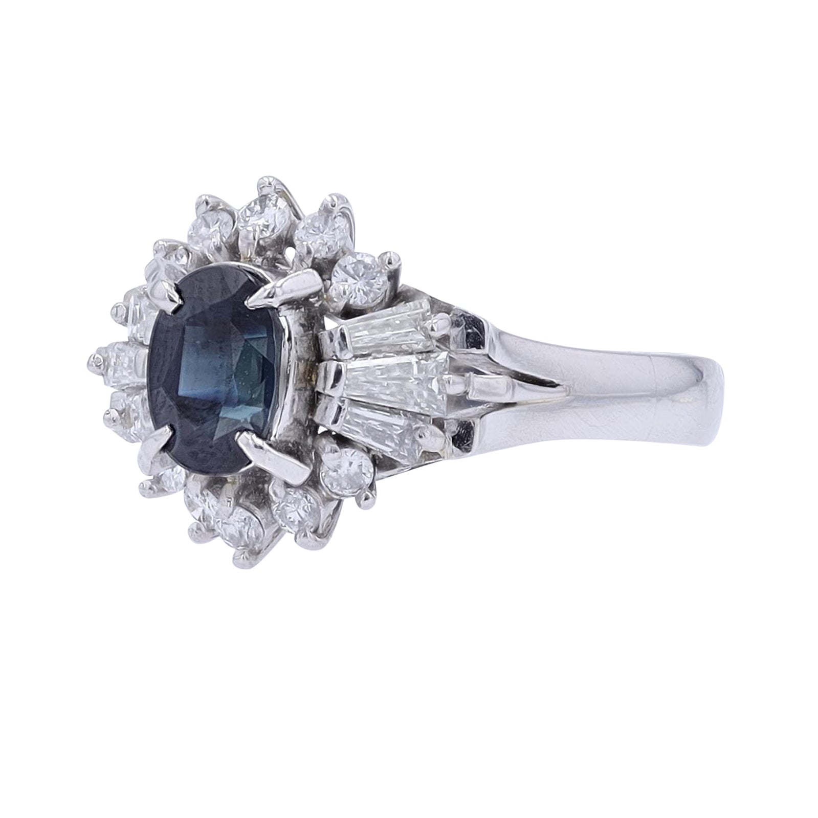 PT900 1.15 CT Sapphire Center Halo Ring