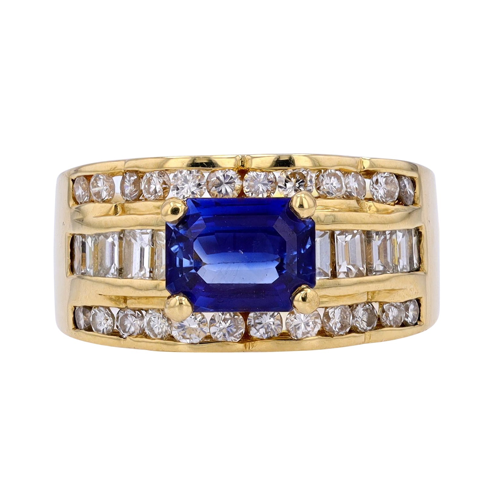 18K YG Madagascar Sapphire Ring<p><strong>GIA Available</p></strong>