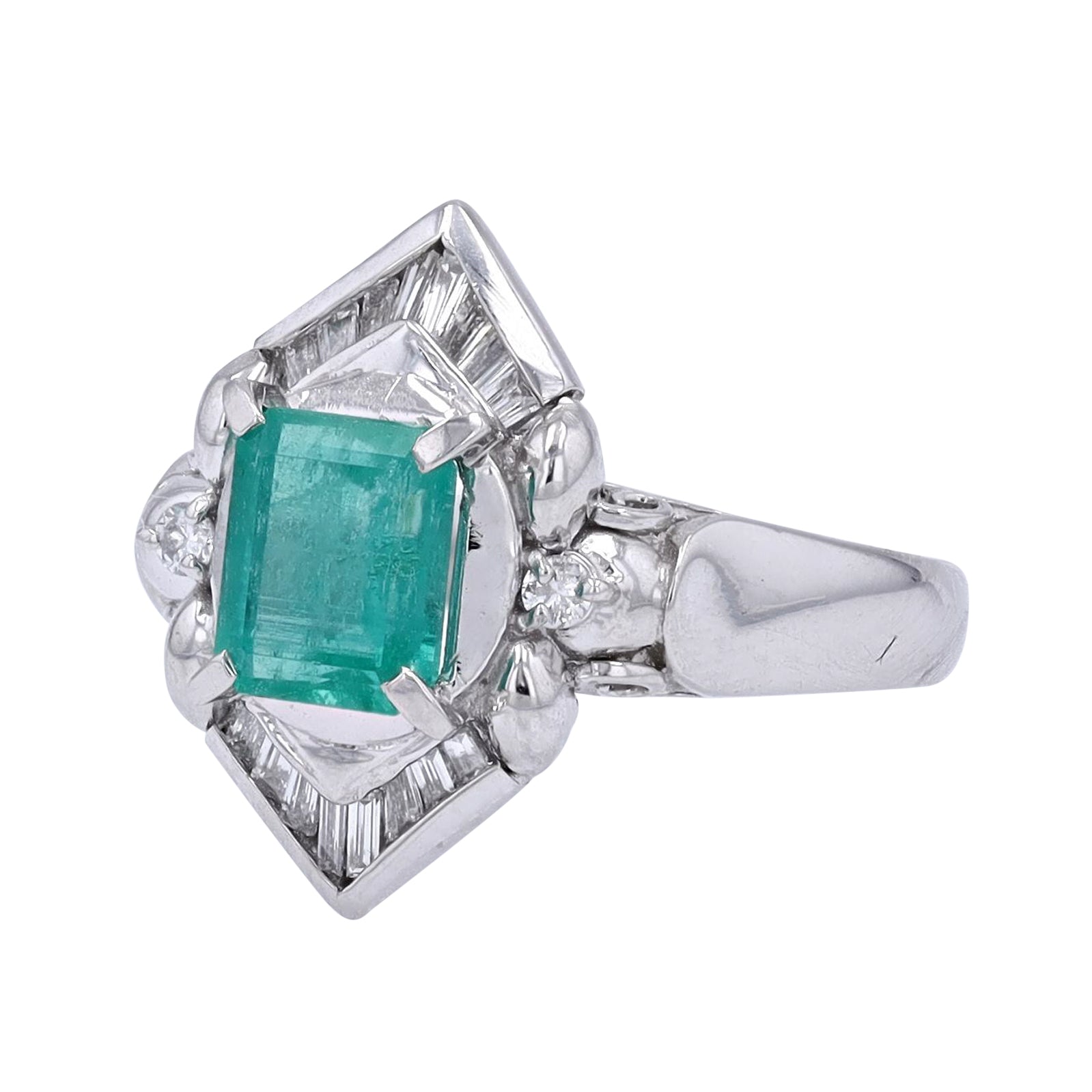 PT900 1.22 CT Emerald Center Ring