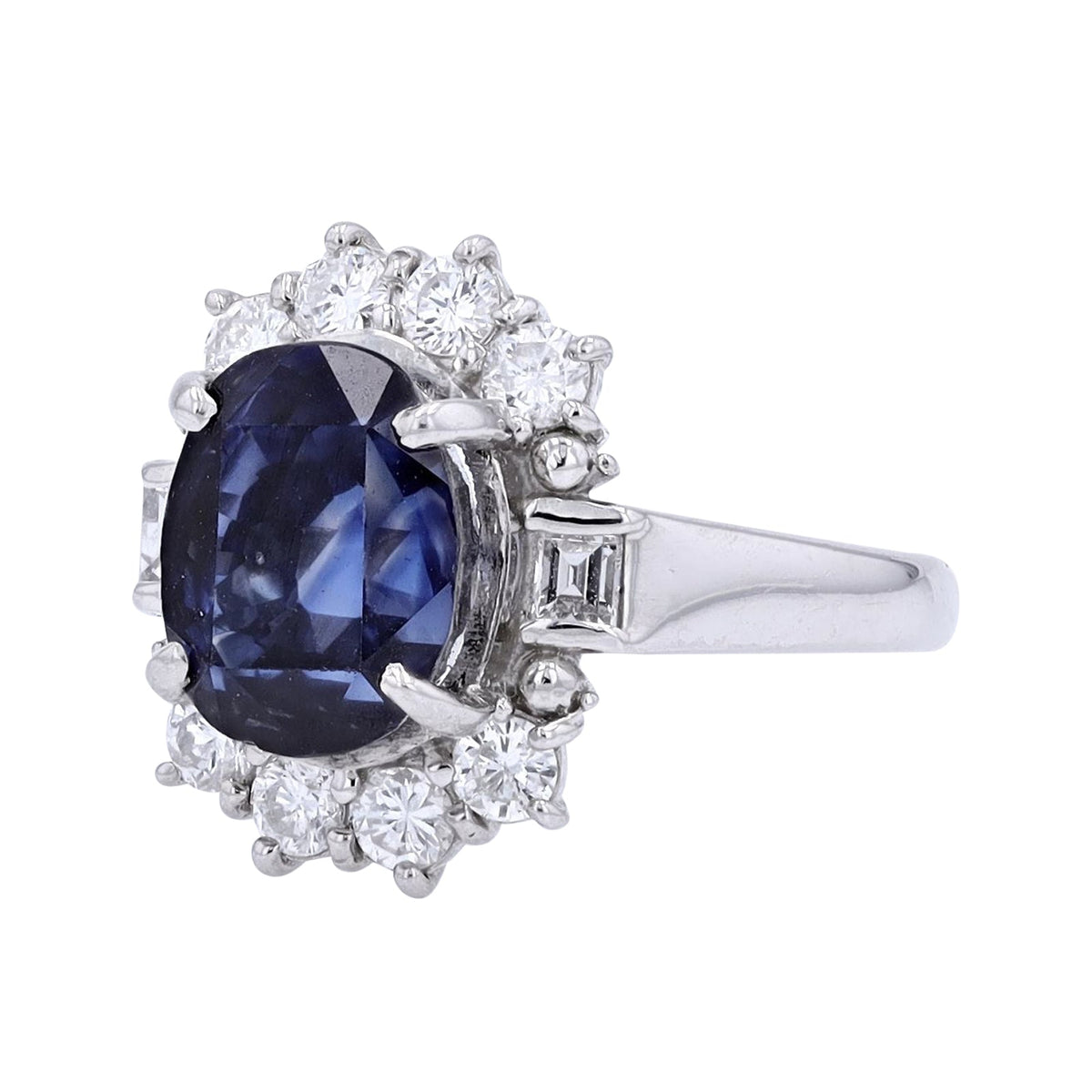 PT900 5.35 CT Sapphire Ring<p><strong>$2,499</p></strong>