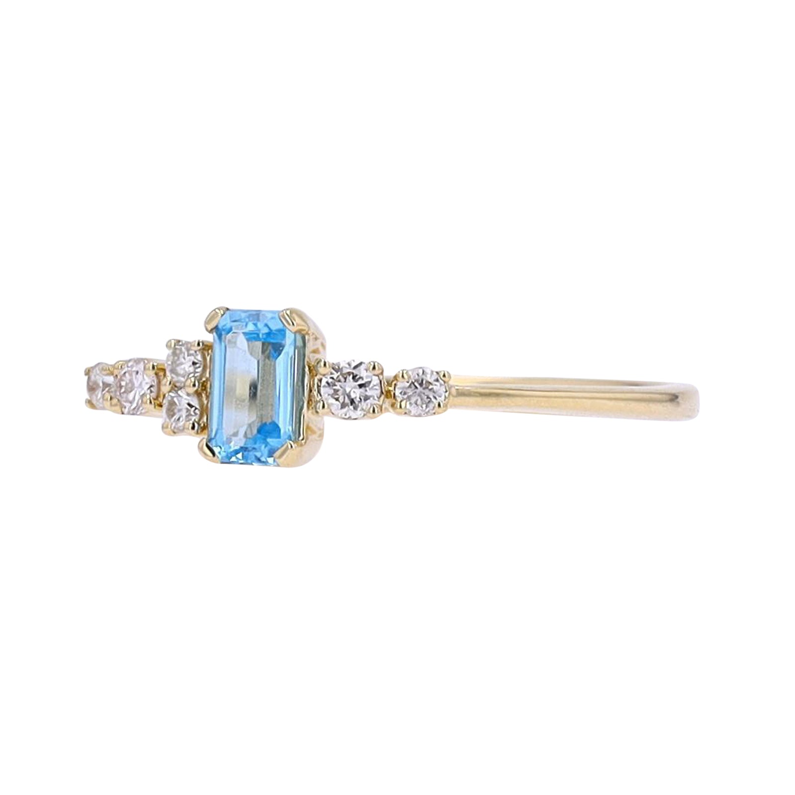 10K YG Emerald Cut Center Gemstone Ring<p><strong>More Colors Available</p></strong>