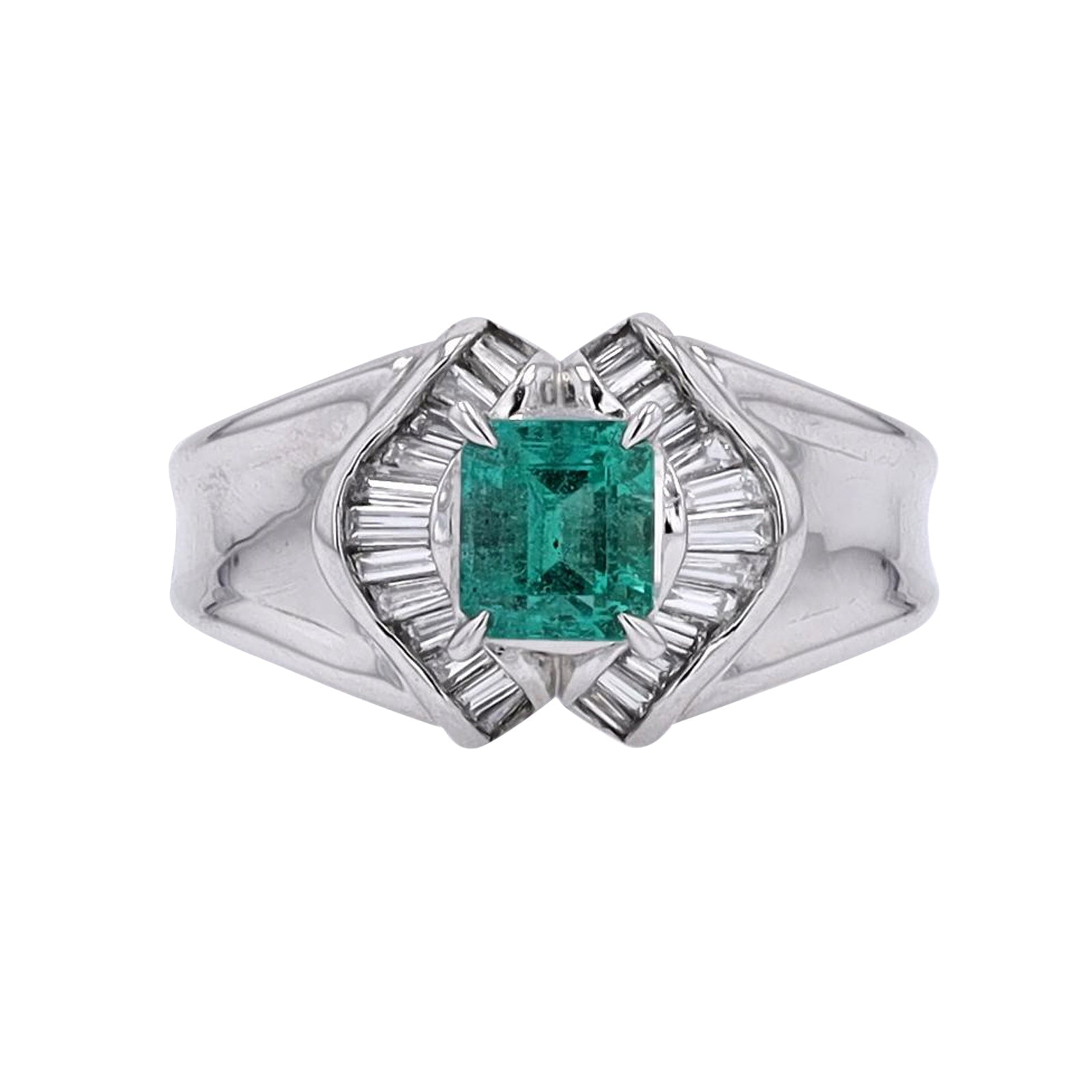 PT900 0.85 CT Emerald Ring