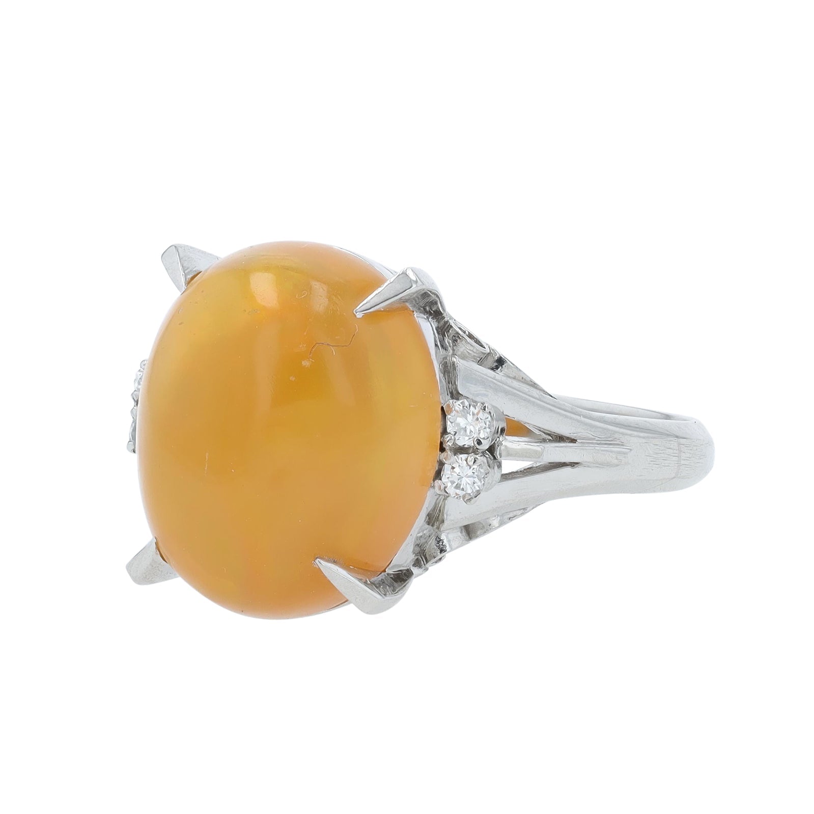 Pt900 Fire Opal Center Ring<p><strong>$899</p></strong>