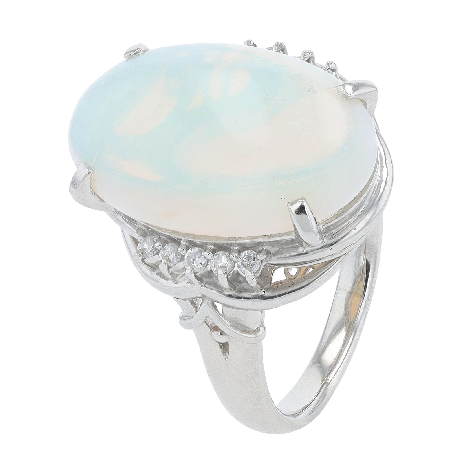 PT900 8.37 CT Opal Center Ring