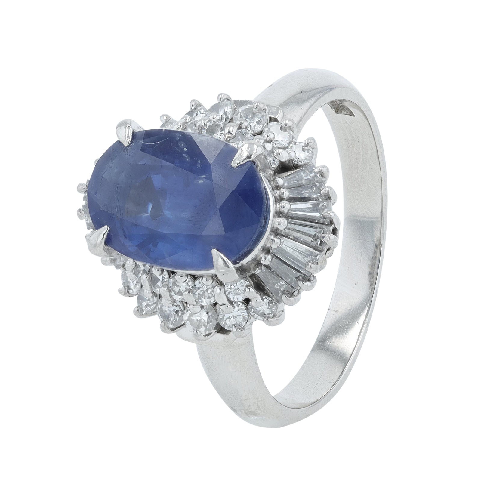 PT900 4.40 CT Sapphire Center Ring