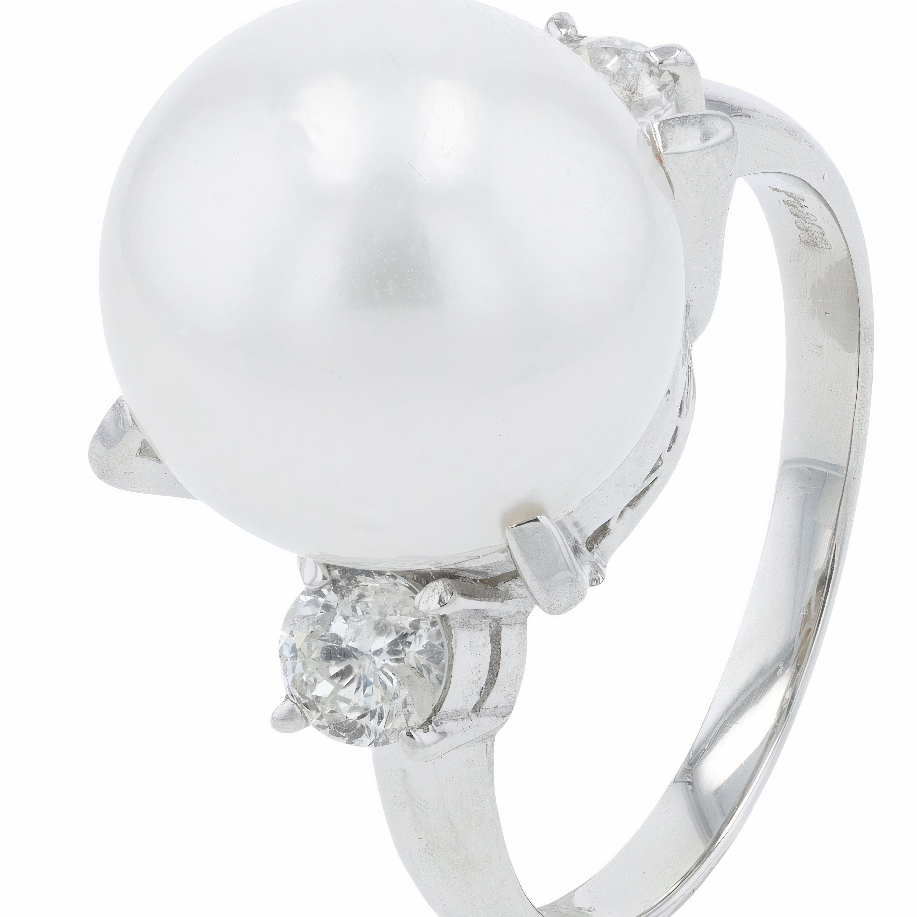PT900 13 MM South Sea Pearl Ring