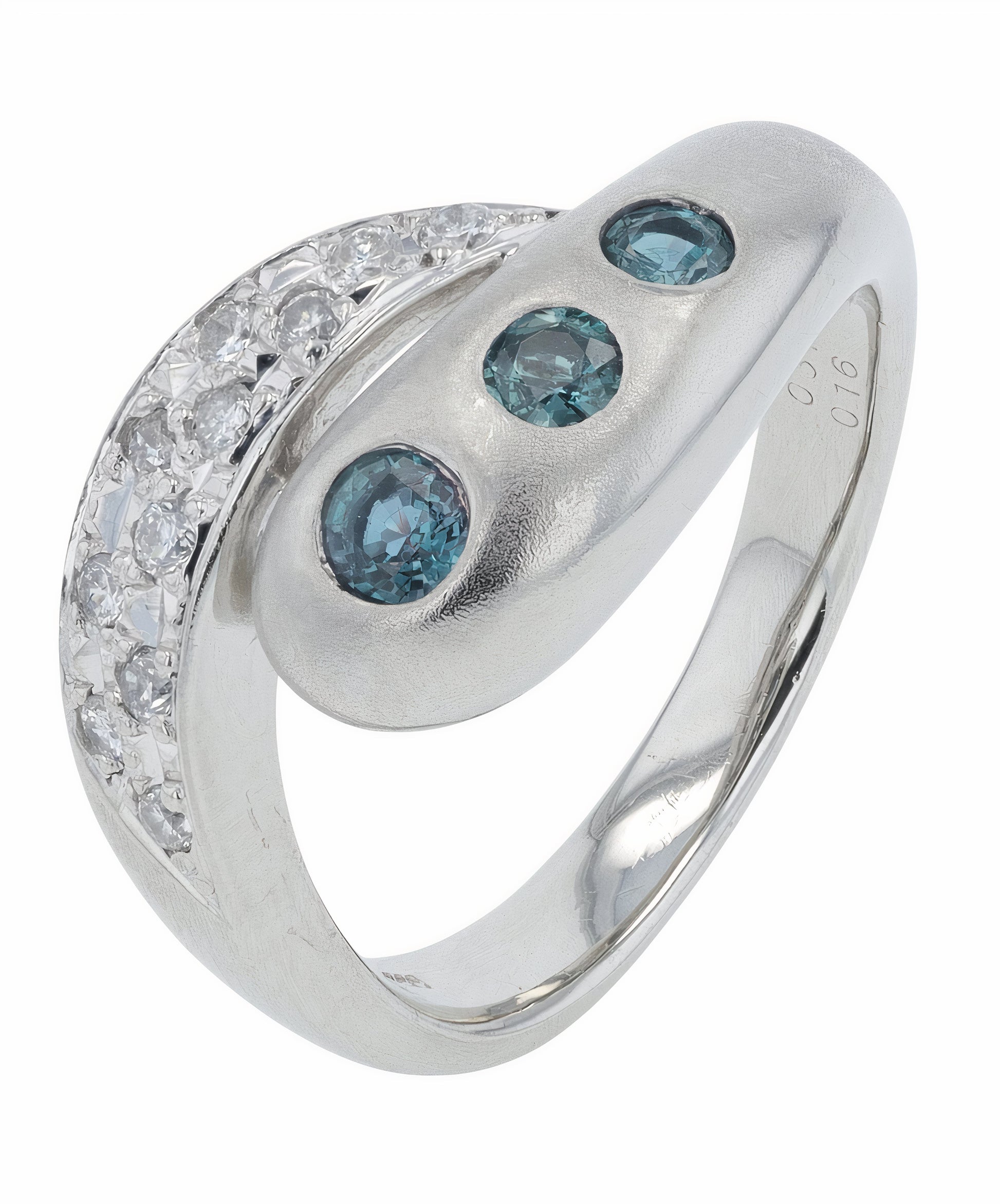 PT900 0.31 CT Sapphire Three Stone Bypass Ring