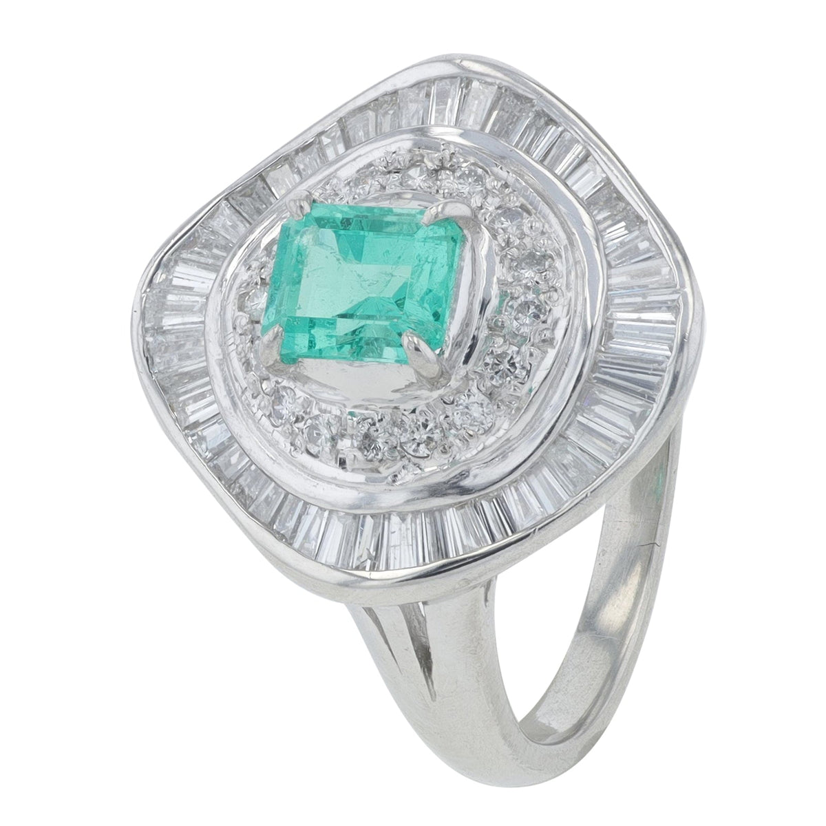 PT900 0.63 CT Emerald Center Ring