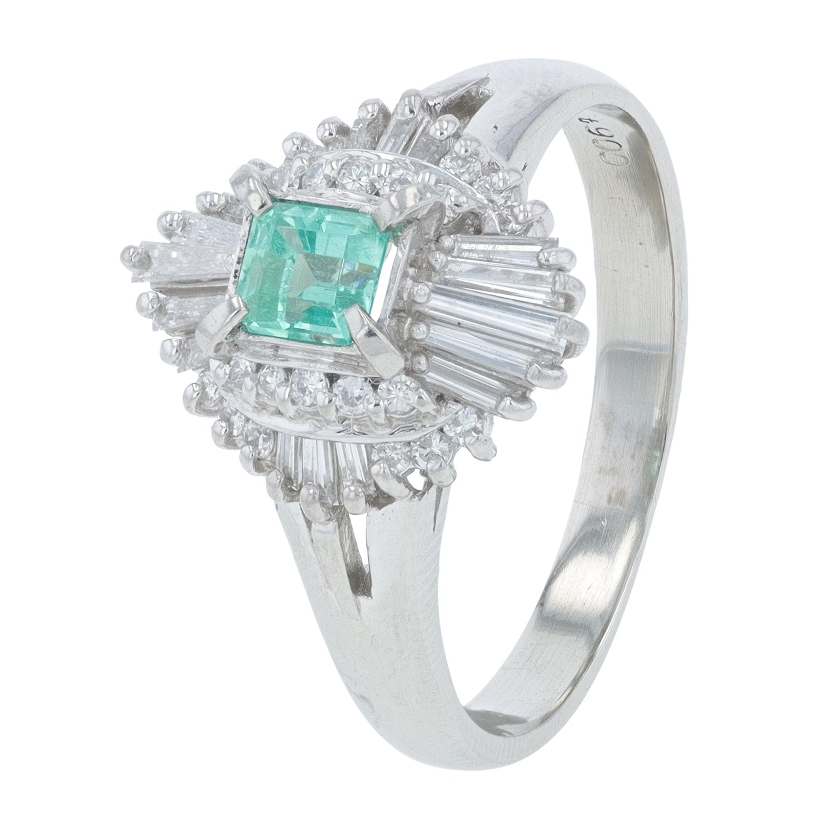 PT900 .28 CT Emerald Ring