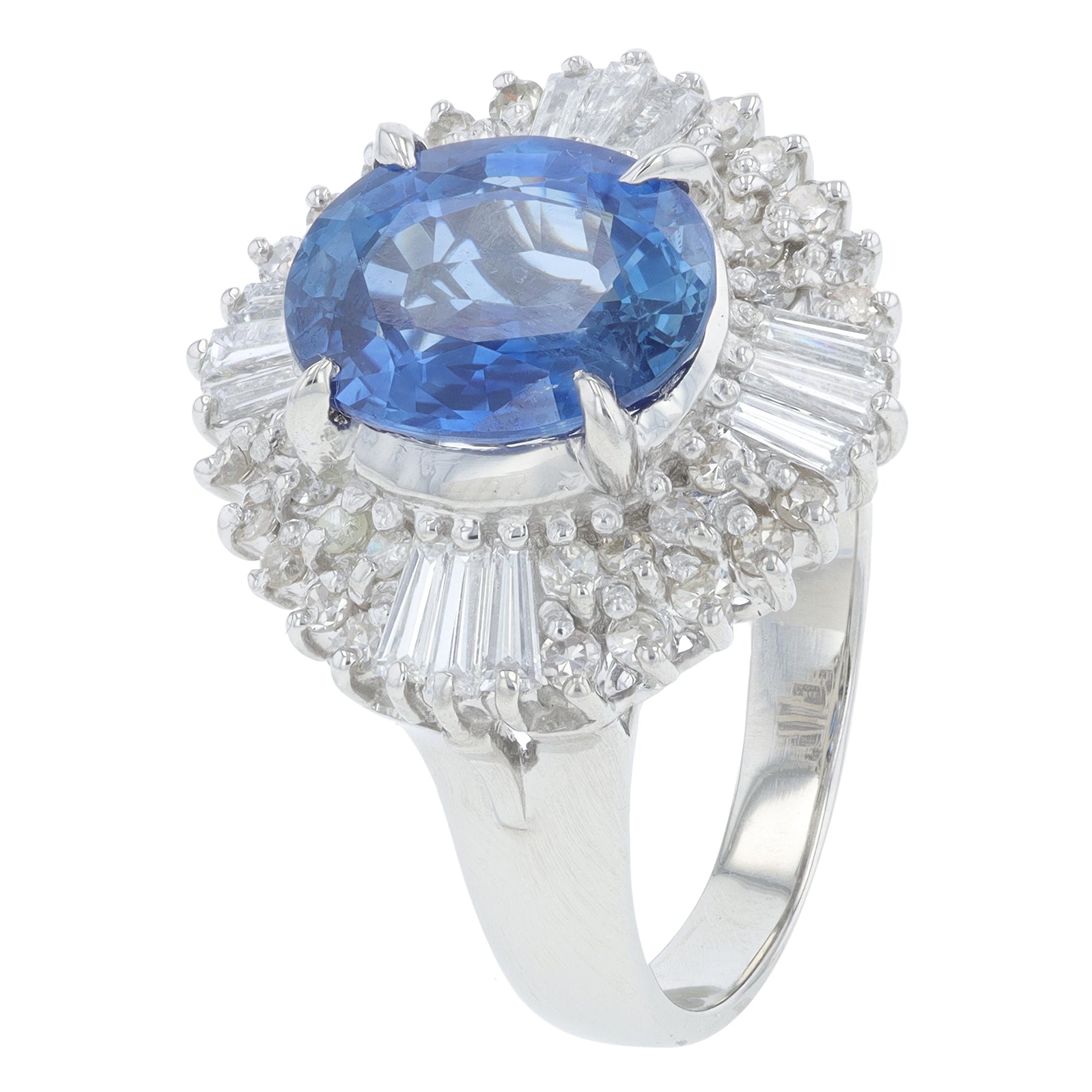 PT900 3.20 CT Madagascar Sapphire Ring<p><strong>AIGS Available</p></strong>