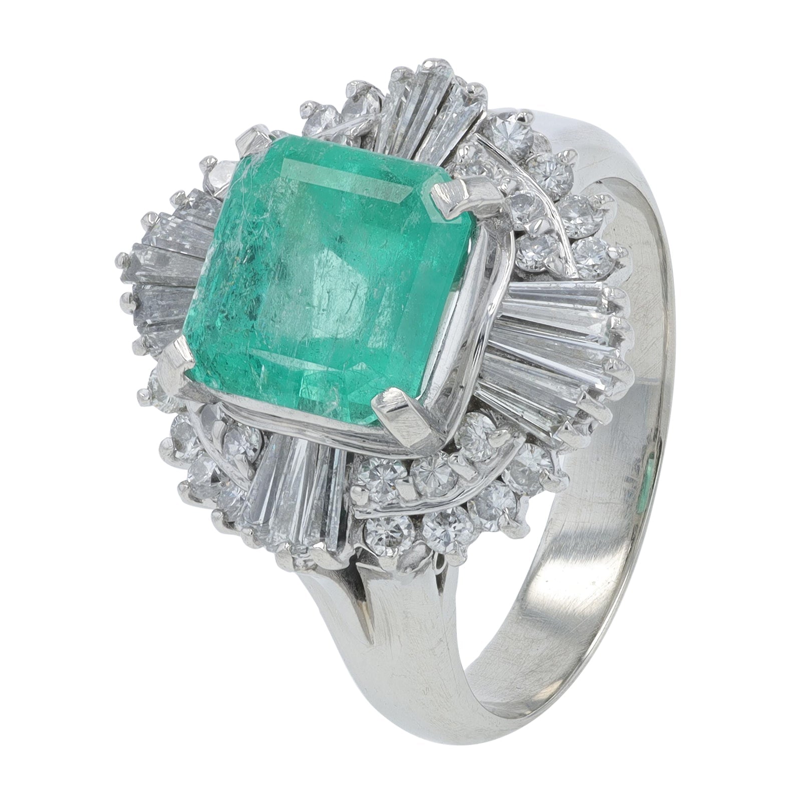PT900 2.68 CTW Emerald Ring