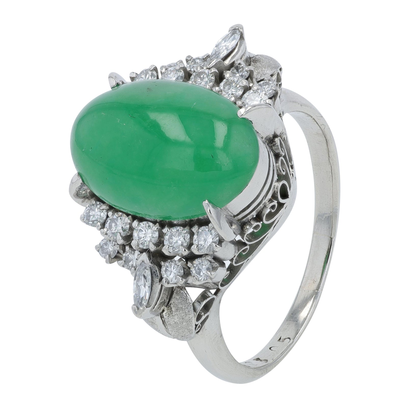 PT850 2.80 CT Jade Center Ring