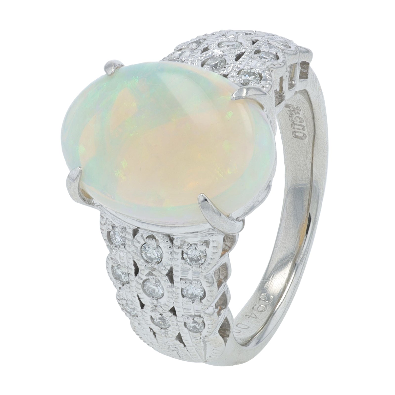 PT900 3.94 CT Opal Center Ring
