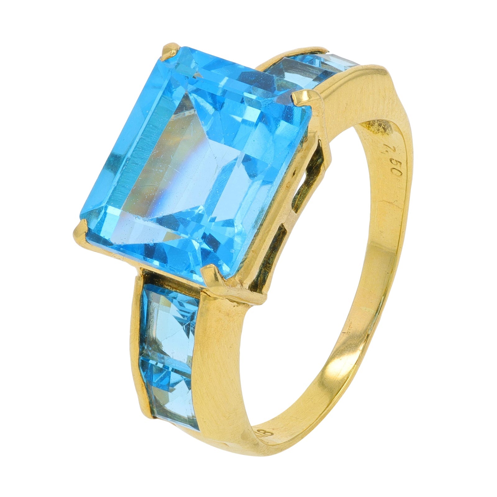 18K YG 7.50 CT Blue Topaz Ring