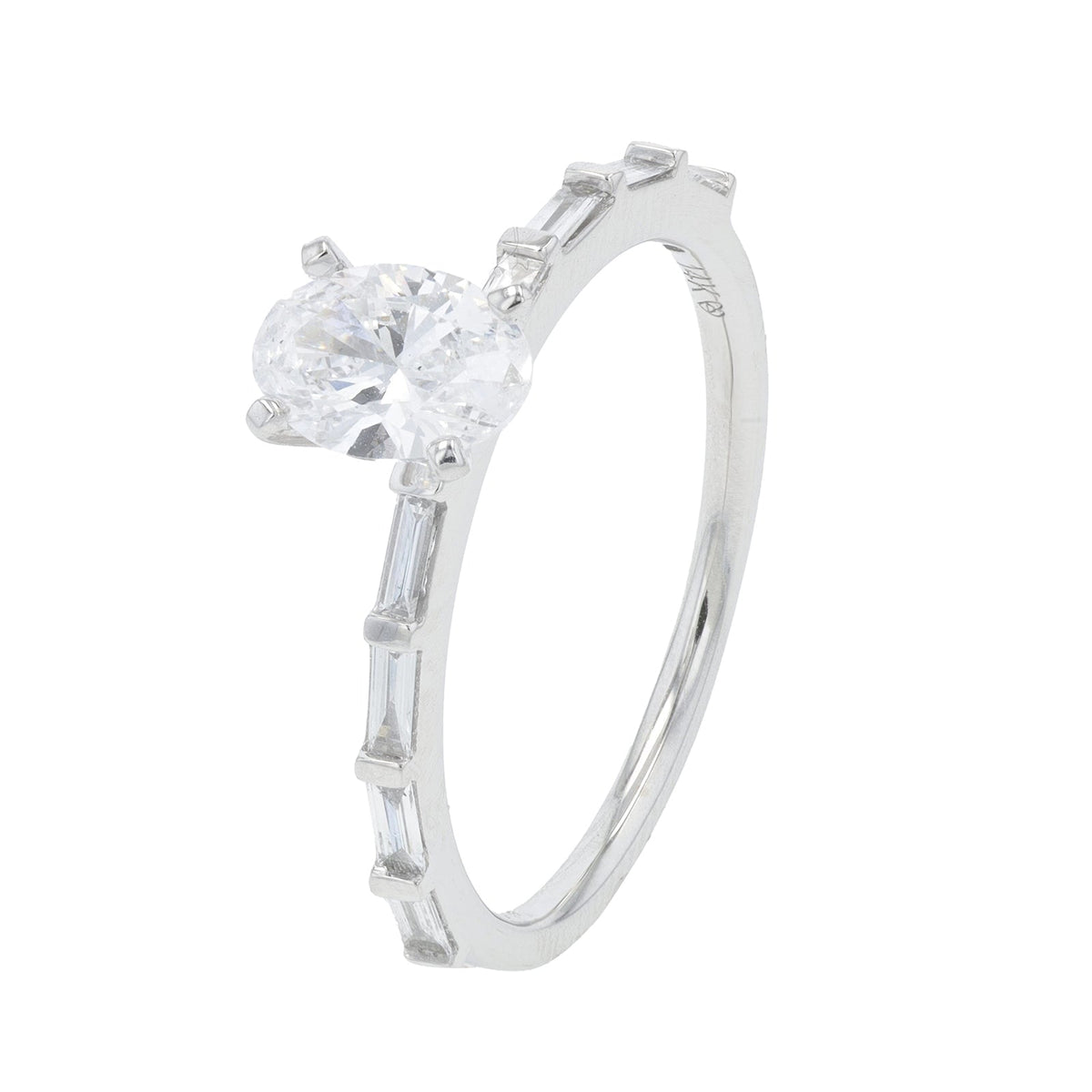 14K WG .75 CT Oval Center Lab Grown Diamond Bridal Set<p><strong>Lab Grown Diamond</p></strong>