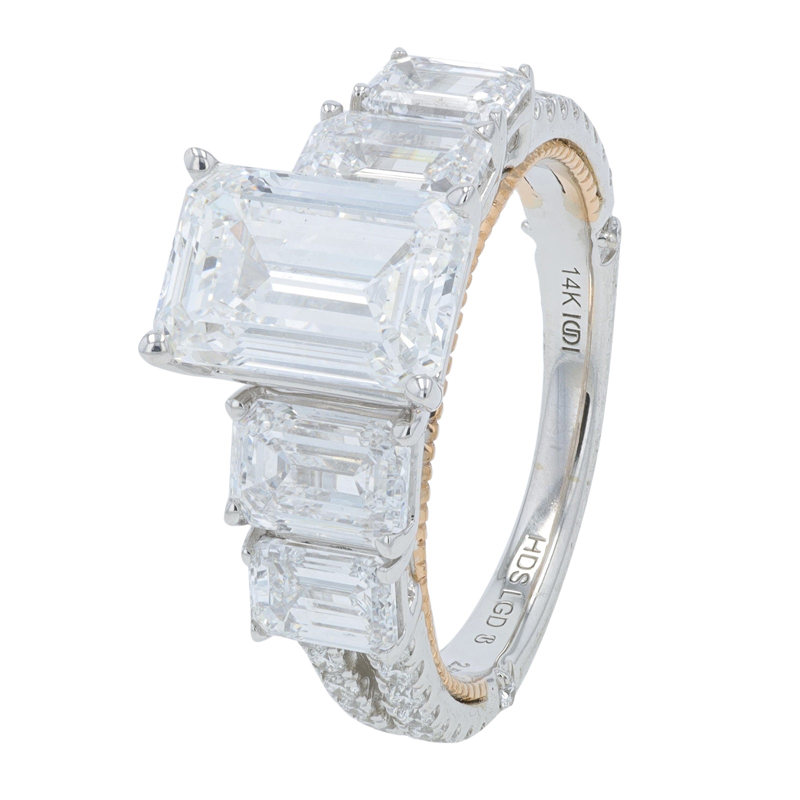 14K TT 5.25 CT Center Lab Grown Diamond Bridal Set<p><strong>Lab Grown Diamond</p></strong>