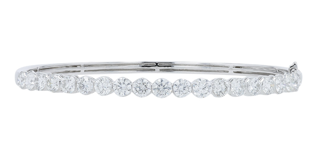 10K WG 5 CTW Lab Grown Diamond Flexible Bangle<p><strong>Lab Grown Diamond</p></strong>