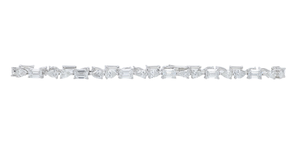 10K 6 CT Lab Grown Diamond Bracelet <p><strong>Lab Grown Diamond</p></strong><p><strong>More Colors Available</p></strong>