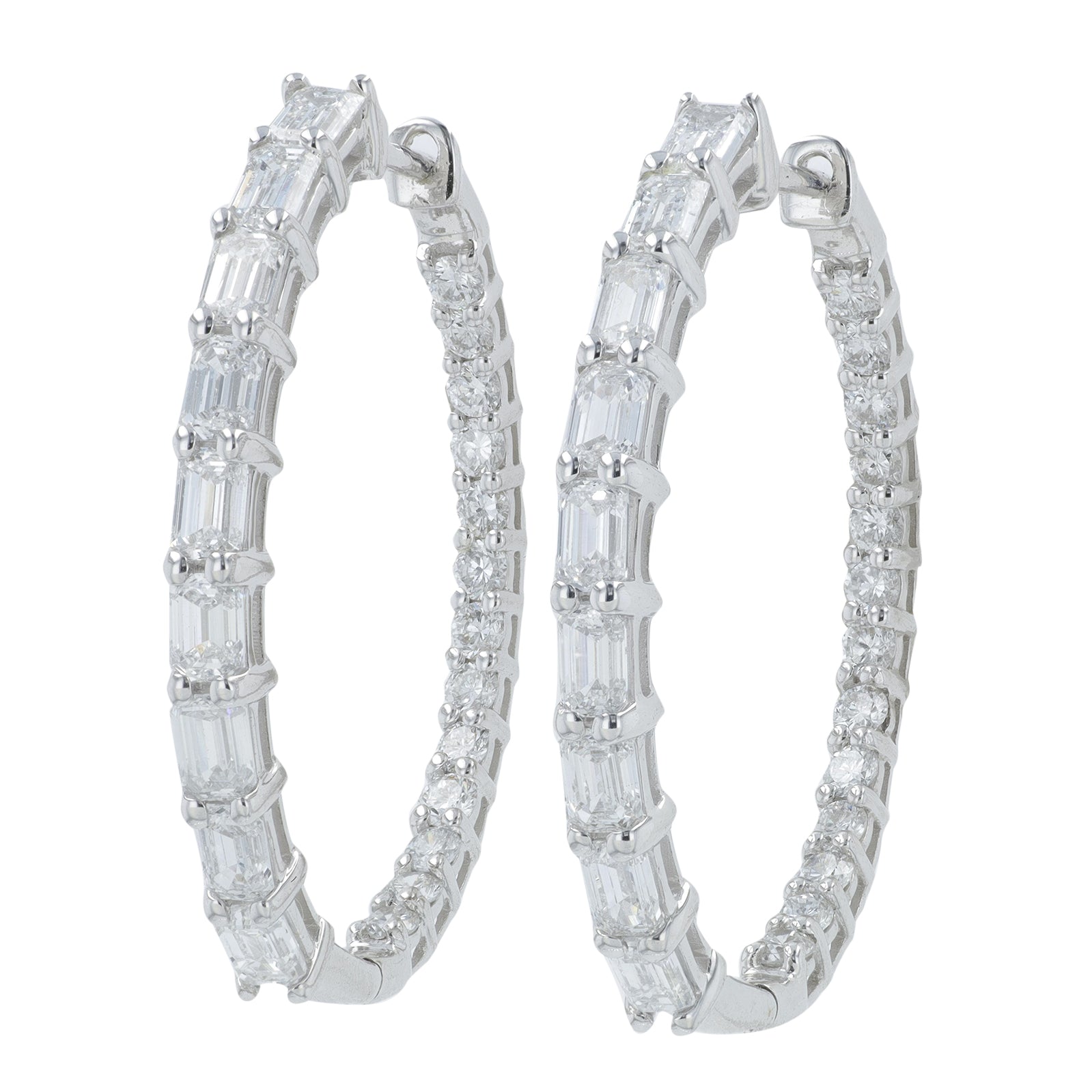 14K 3 CTW Lab Grown Diamond Inside-Out Hoops<p><strong>Lab Grown Diamond</p></strong><p><strong>More Colors Available</p></strong>