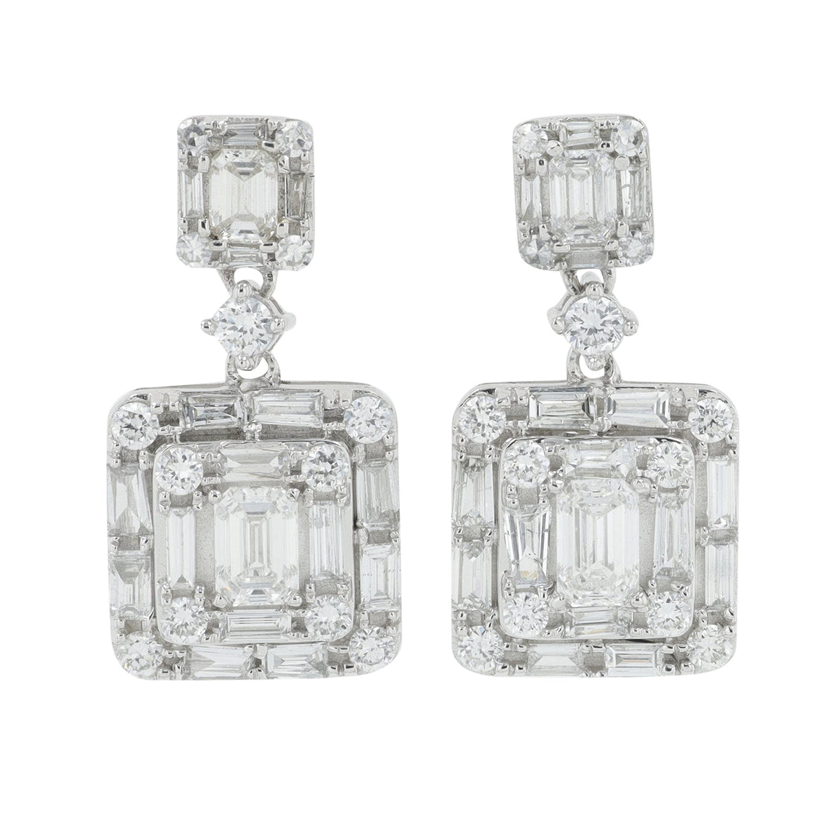 14K 2.50 CTW Lab Grown Diamond Earrings<p><strong>Lab Grown Diamond</p></strong><p><strong>More Colors Available</p></strong>