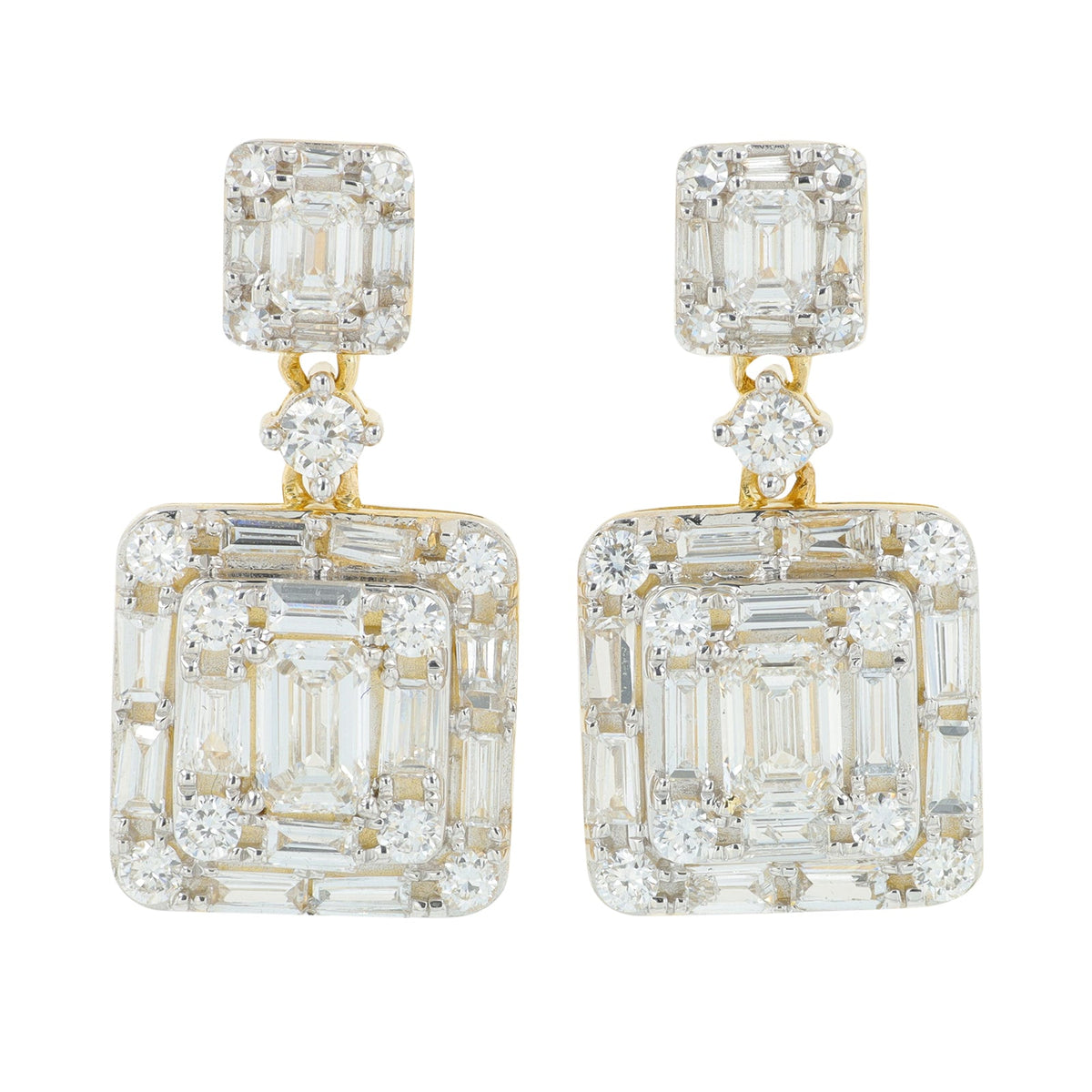 14K 2.50 CTW Lab Grown Diamond Earrings<p><strong>Lab Grown Diamond</p></strong><p><strong>More Colors Available</p></strong>