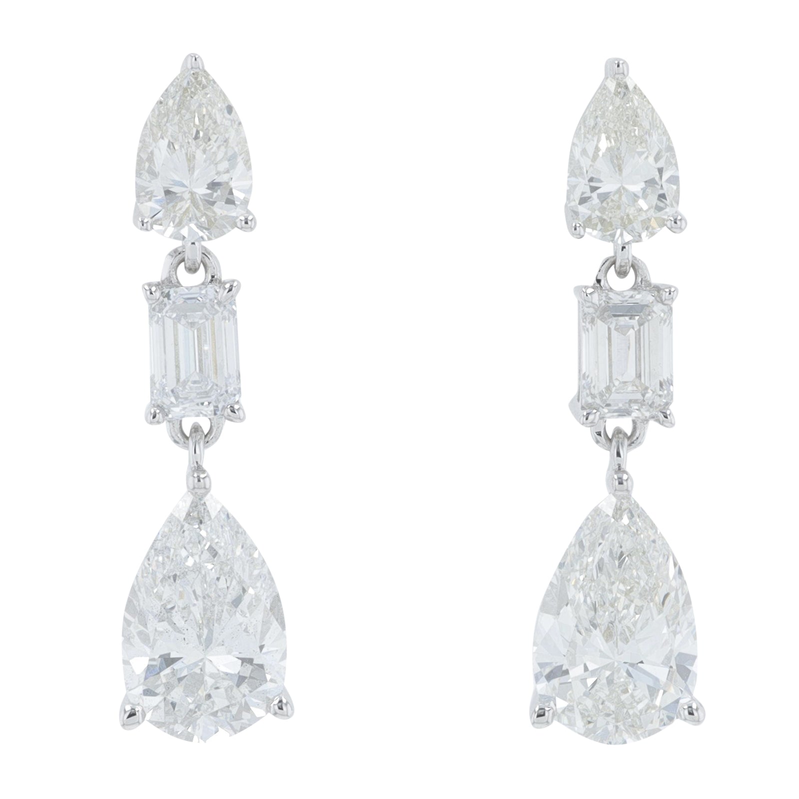 14K 2.50 CT Lab Grown Diamond Earrings<p><strong>More Colors Available</p></strong><p><strong>Lab Grown Diamond</p></strong>