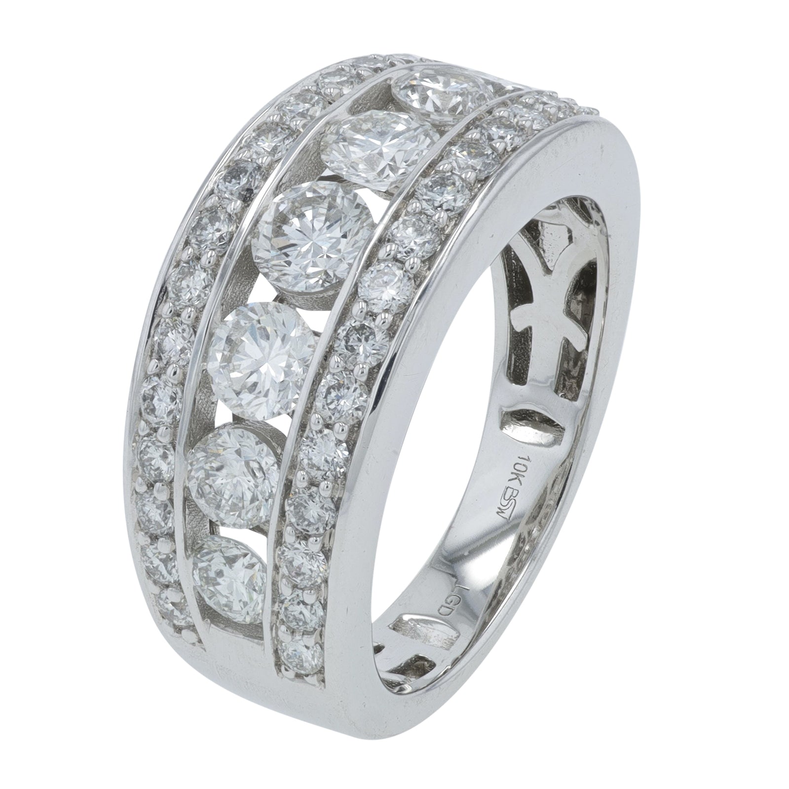10K WG 2 CT Lab Grown Diamond Ring<p><strong>Lab Grown Diamond</p></strong>