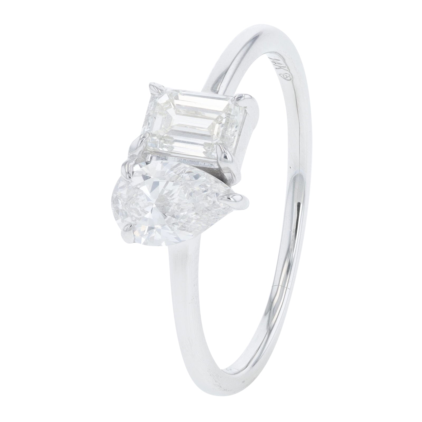 14K 1 CT Lab Grown Diamond Pear & Emerald Engagement Ring<p><strong>Lab Grown Diamond</p></strong><p><strong>More Colors Available</p></strong>